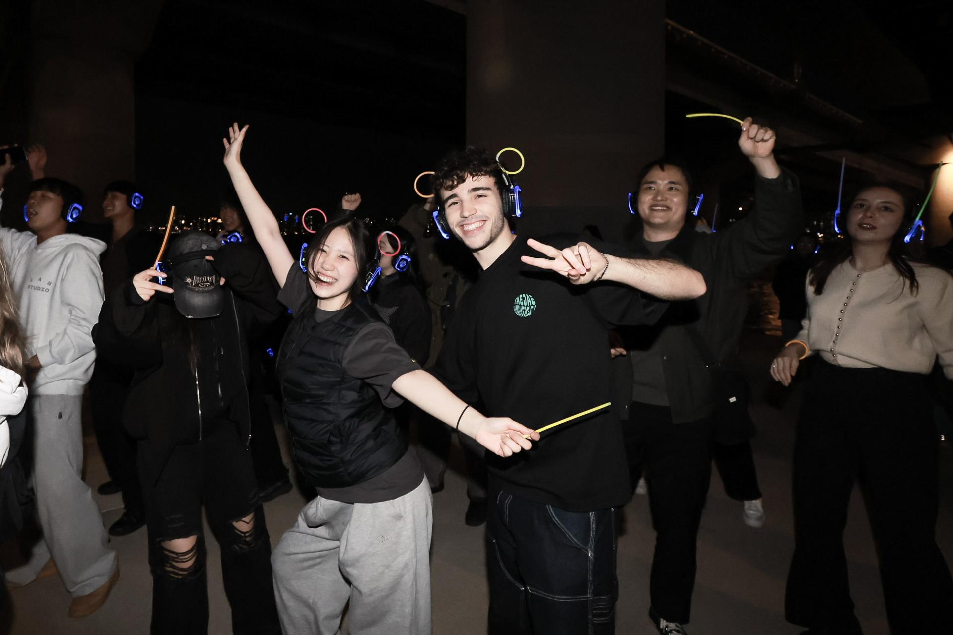 cd9a0aae014bf.jpg