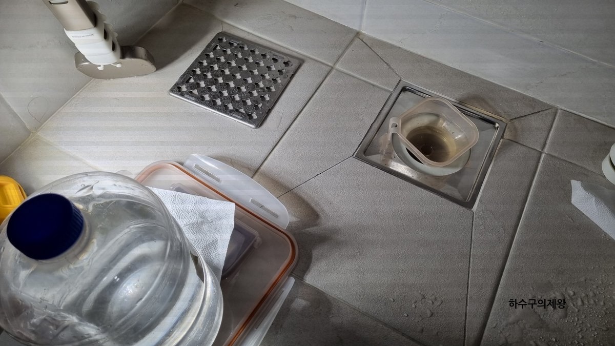 성북구 길음동 아파트 배수구 막힘 청소 모습