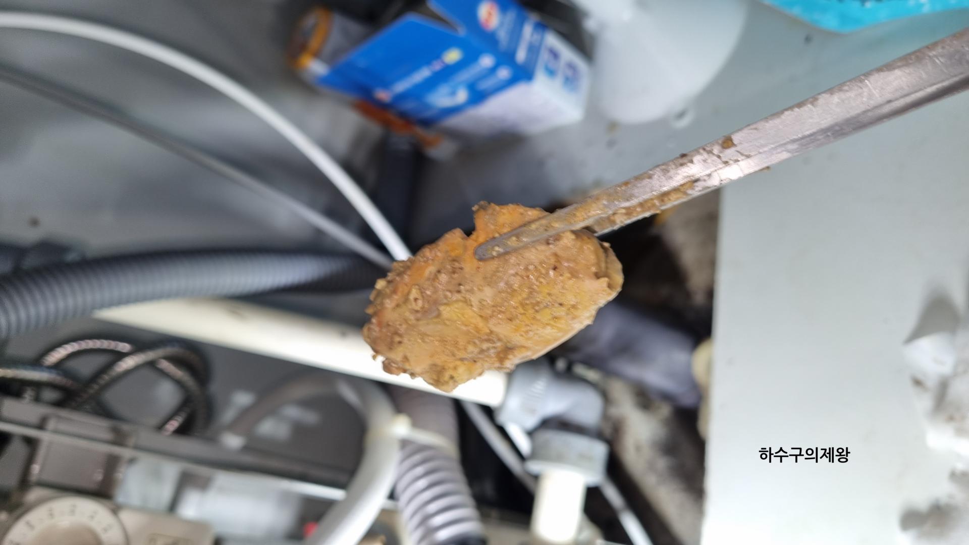 ์์์ ๋ด์๋ ์ฑํฌ๋ ๋ฐฐ์๊ด ์ด๋ฌผ์ง ์ ๊ฑฐ