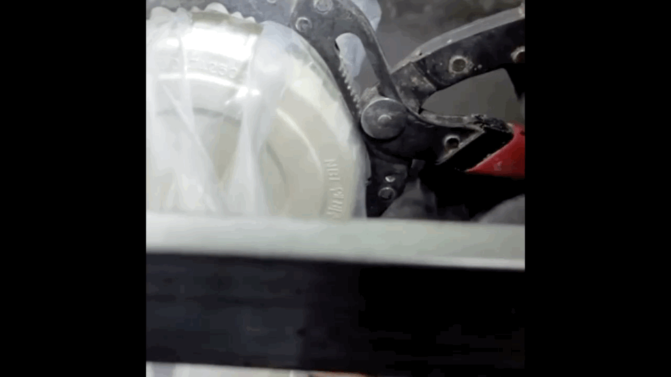 79a2e608923cf.gif