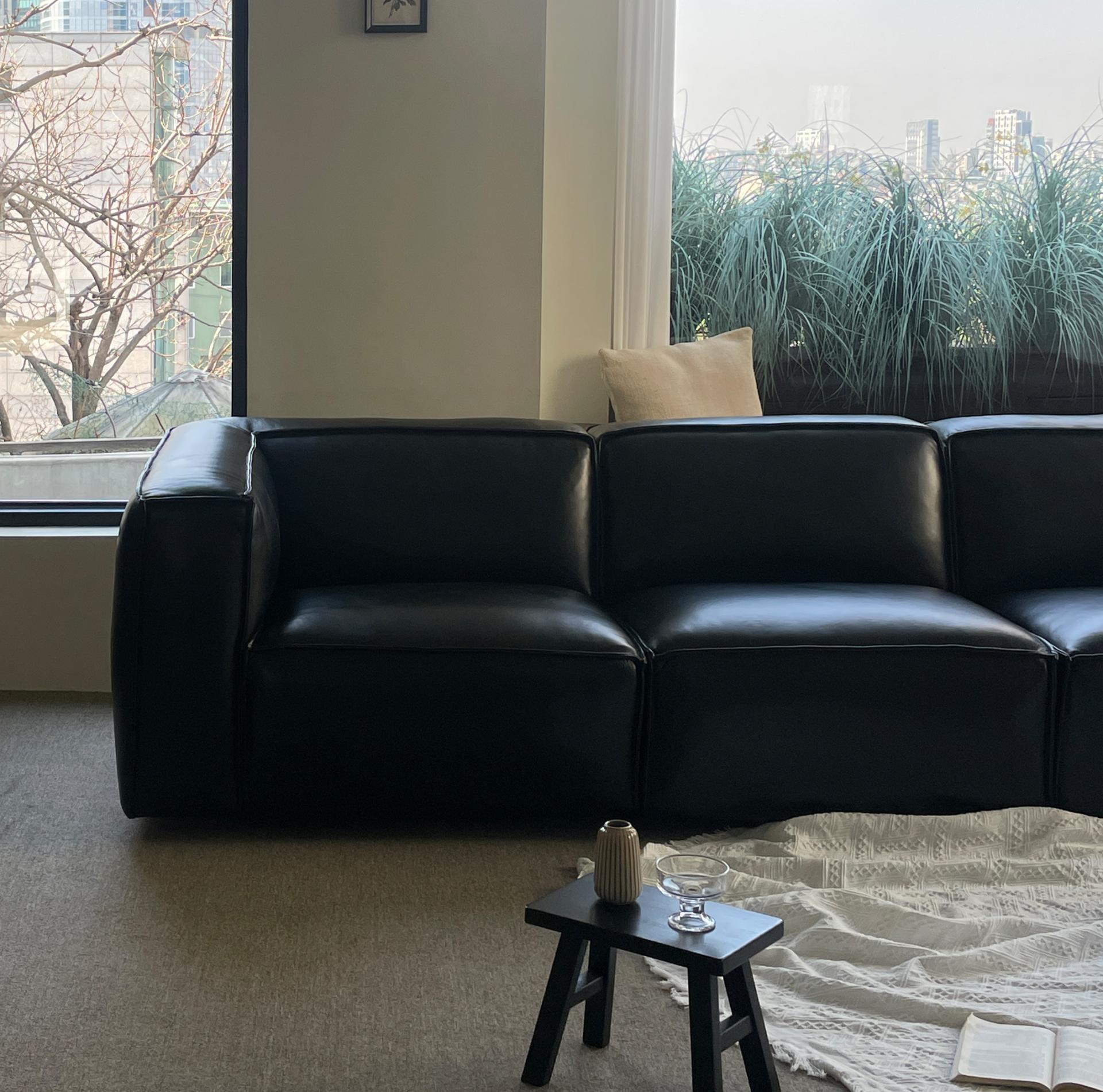 LECCE 4-SEATER SOFA