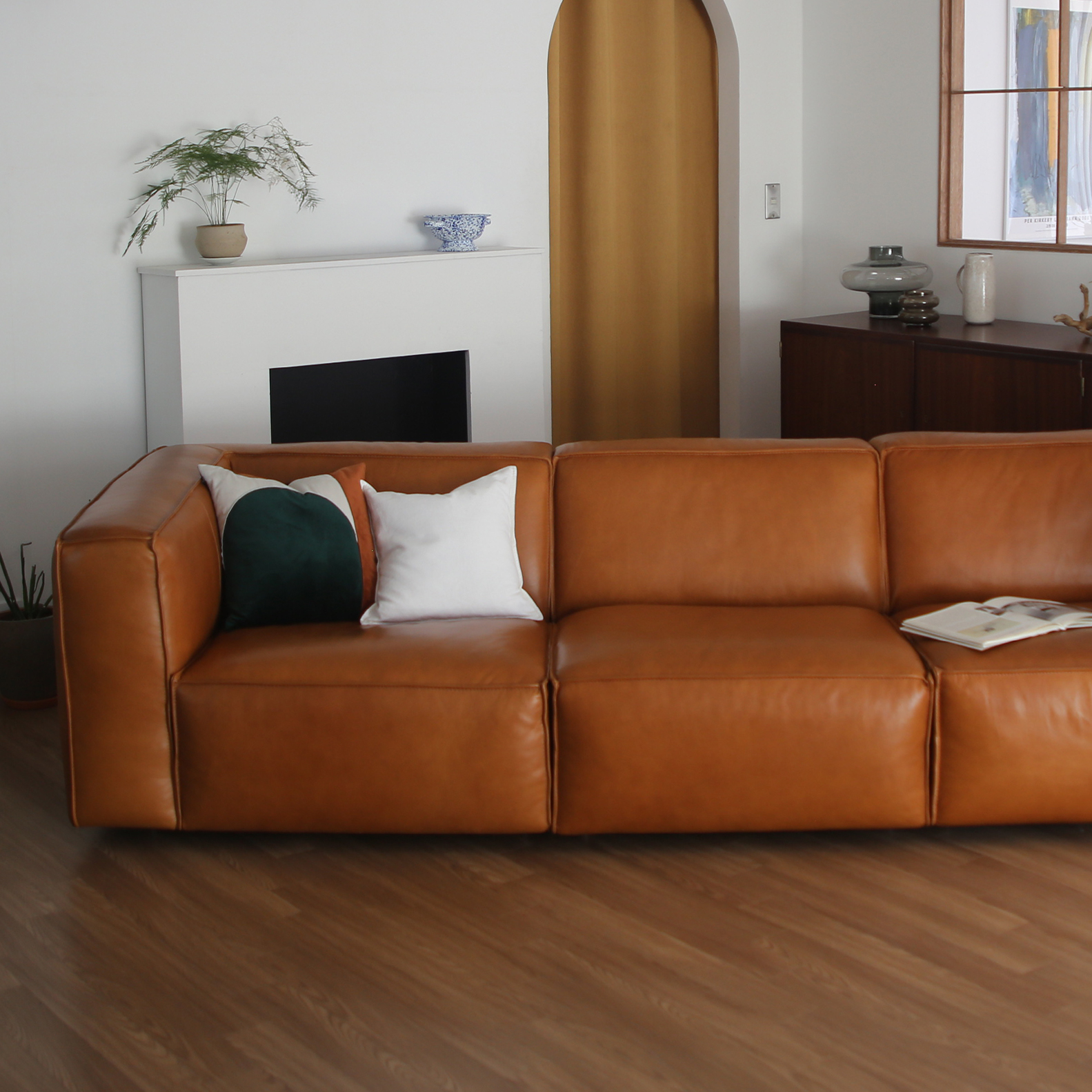 LECCE 6-SEATER SOFA