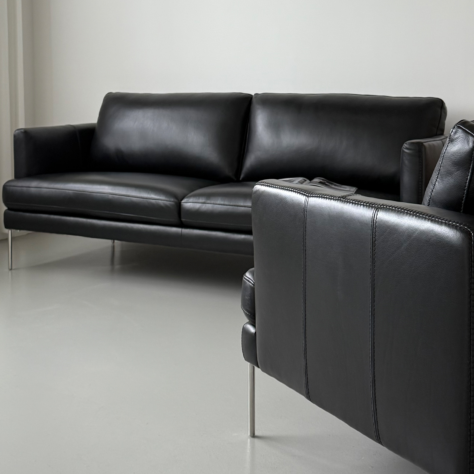 CARINO 3.5-SEATER SOFA