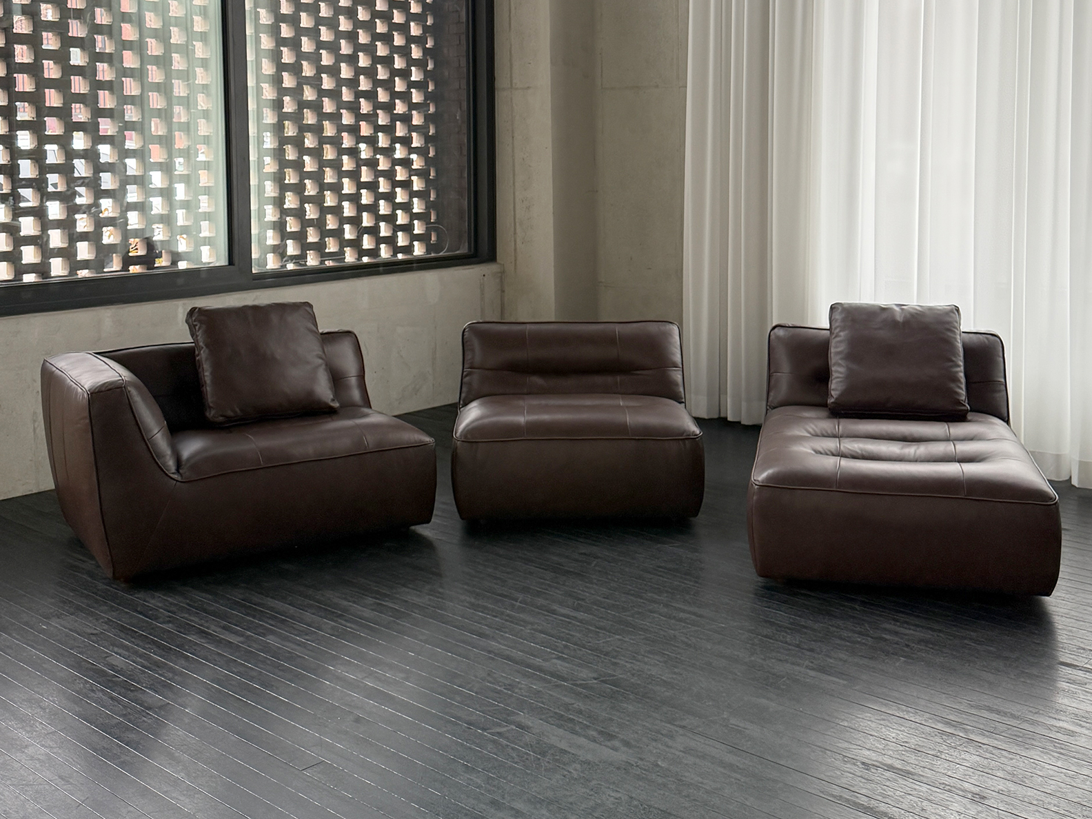 BLOCK 4-SEATER SOFA