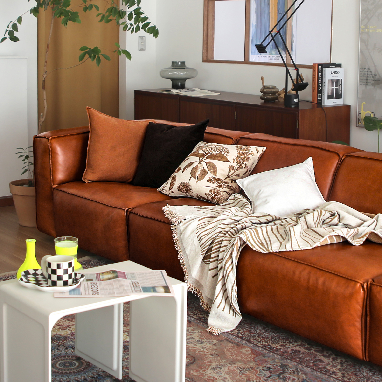 LECCE 6-SEATER SOFA