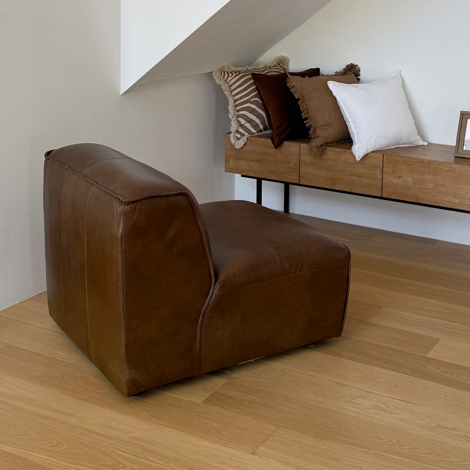 PUDGY 3.5-SEATER SOFA