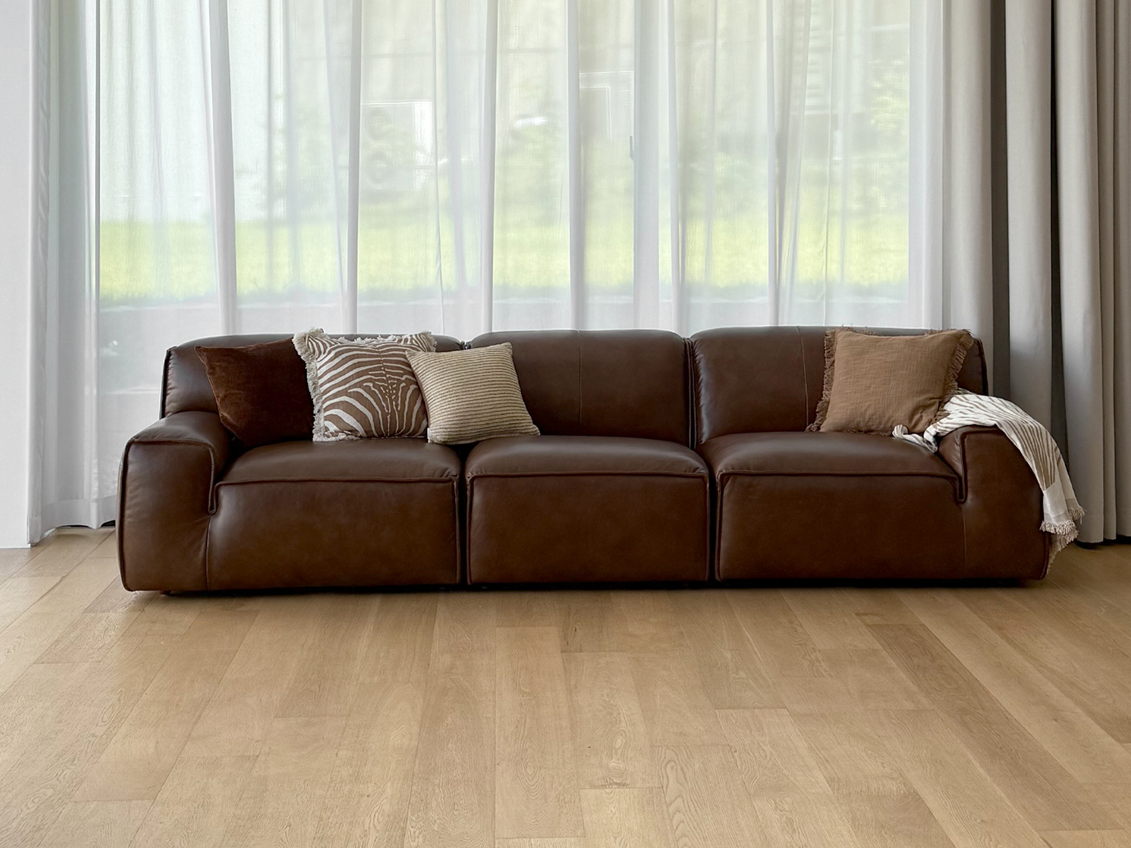 PUDGY 4-SEATER SOFA