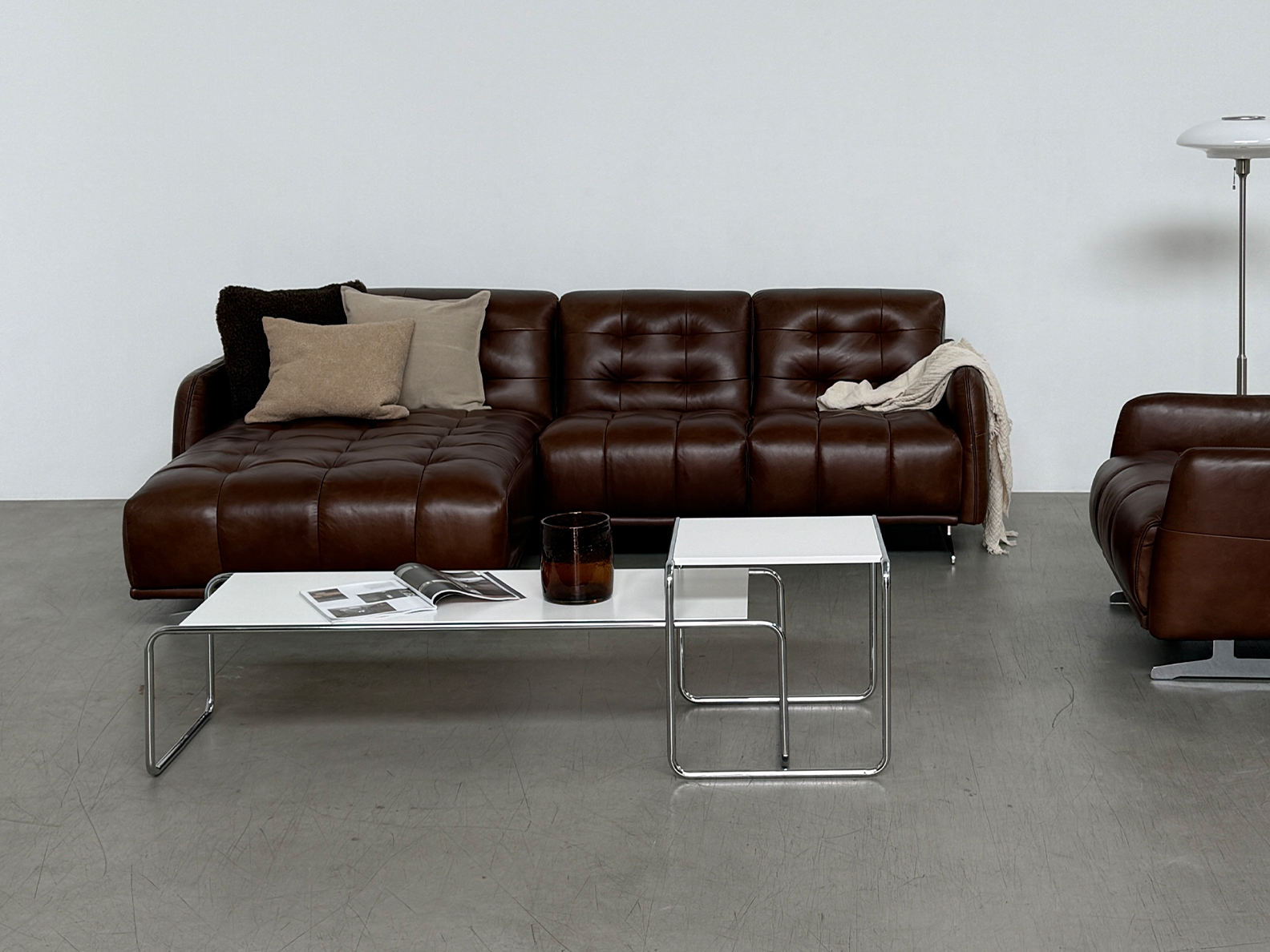 VOLT 3.5-SEATER SOFA