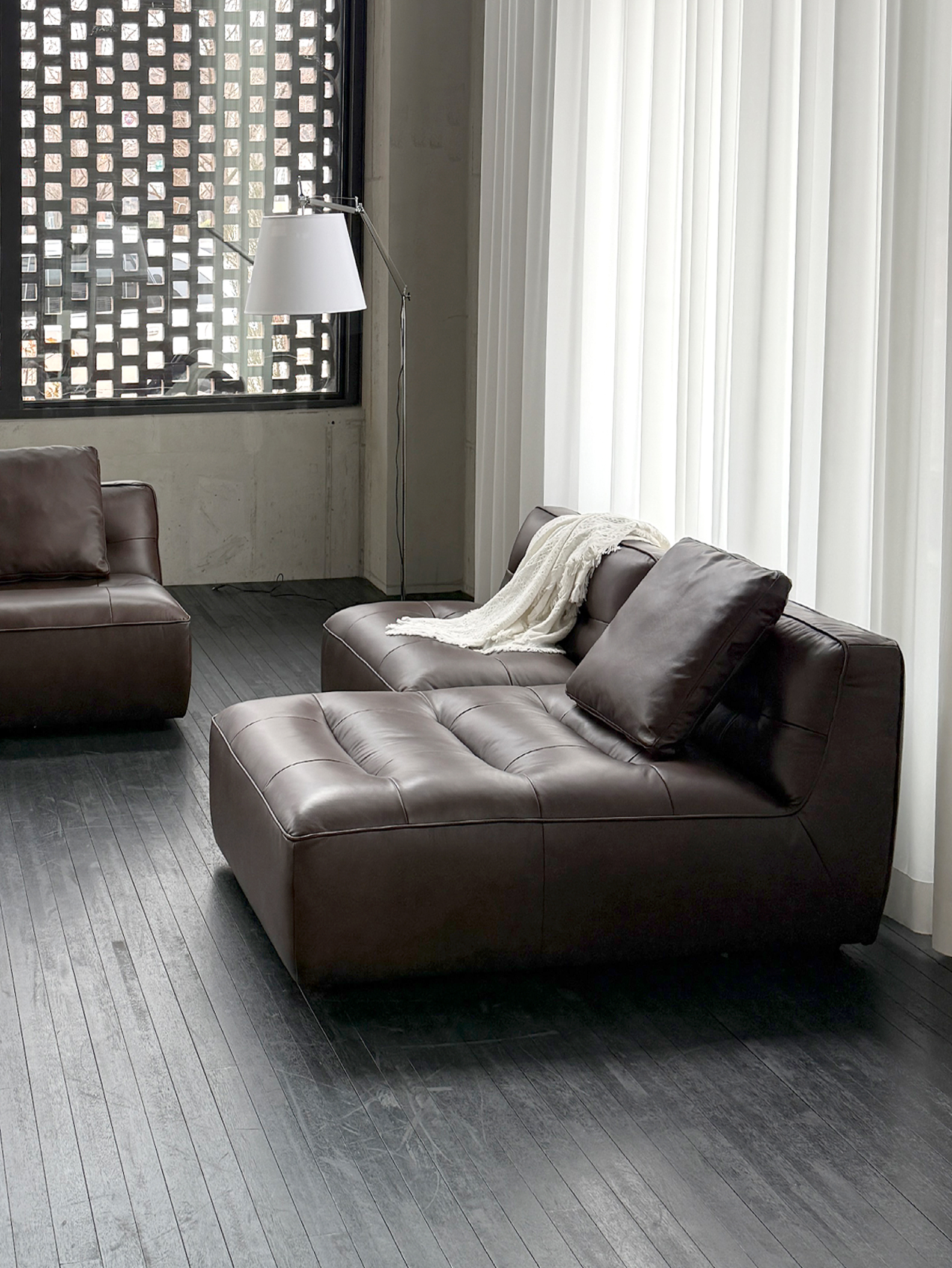BLOCK 4-SEATER SOFA