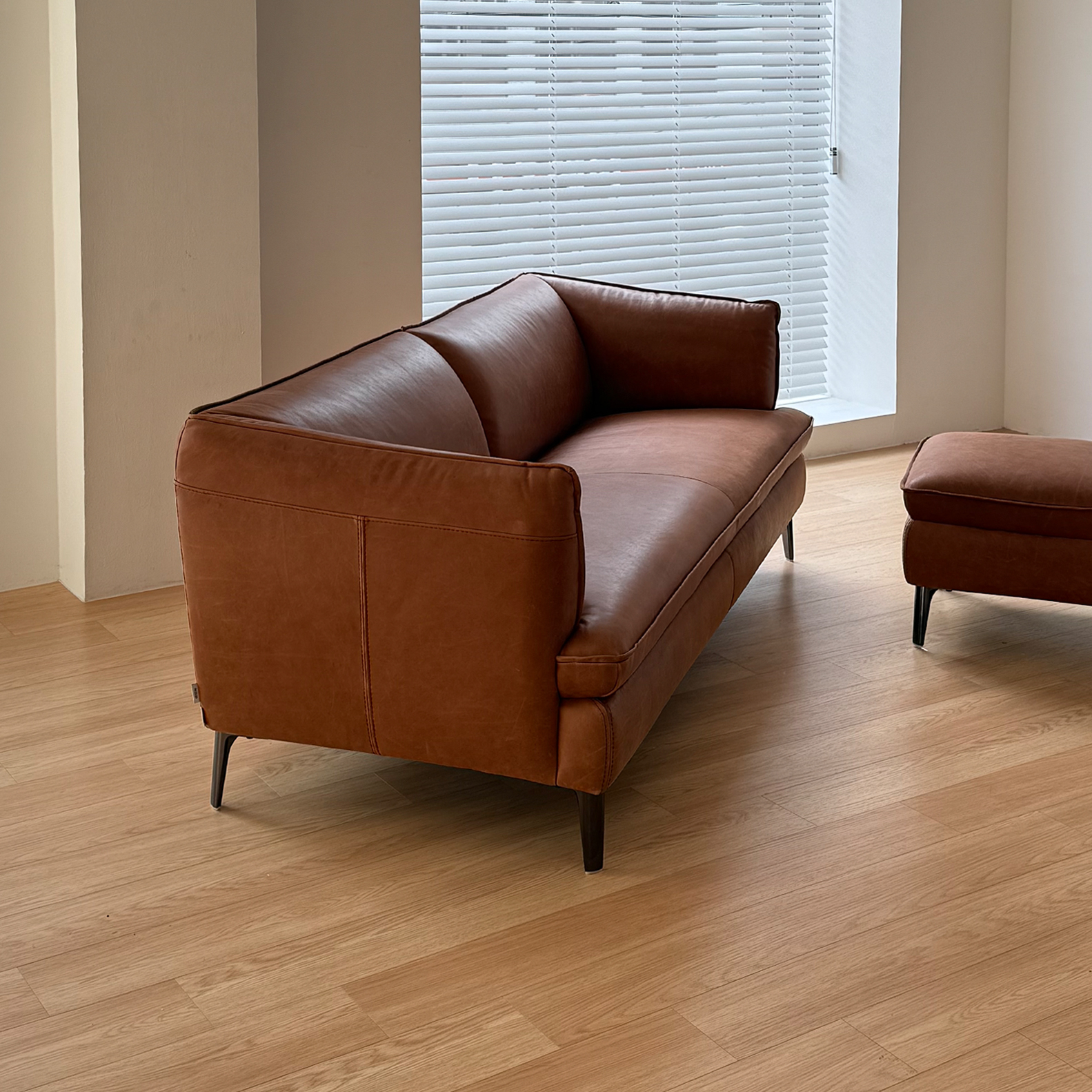 TUTTO 3-SEATER SOFA