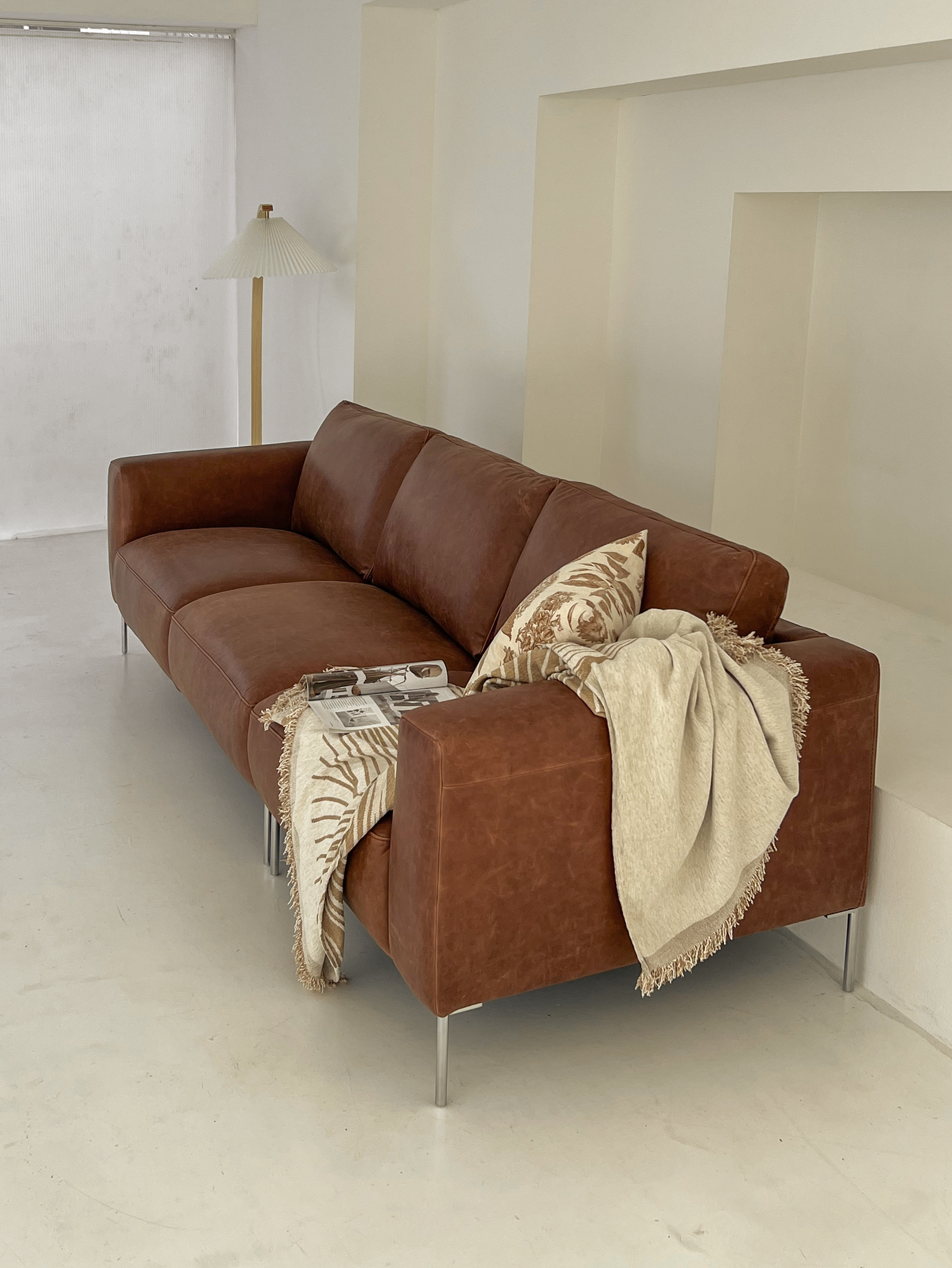 PLAN.B 4-SEATER SOFA
