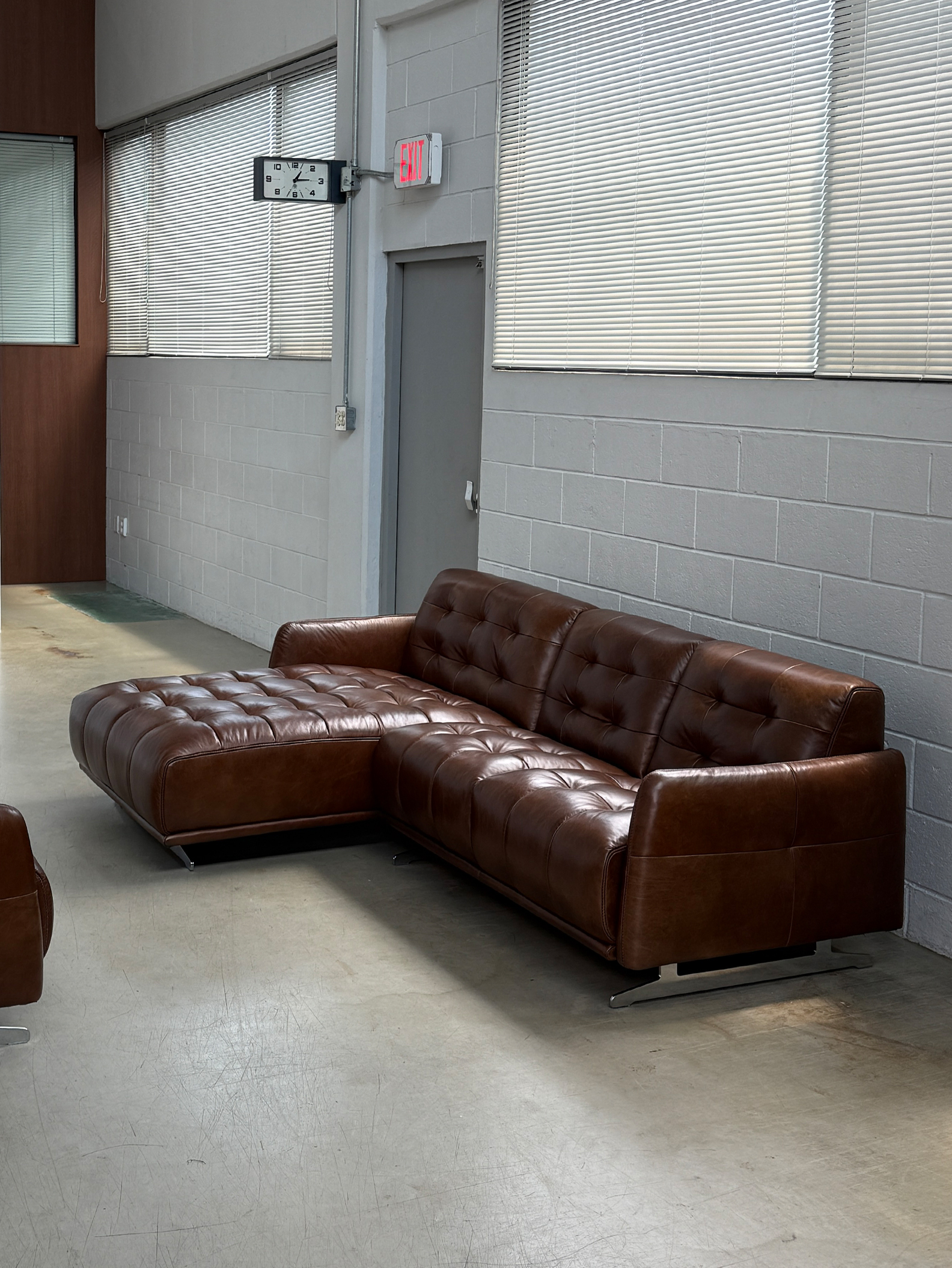 VOLT 3.5-SEATER SOFA