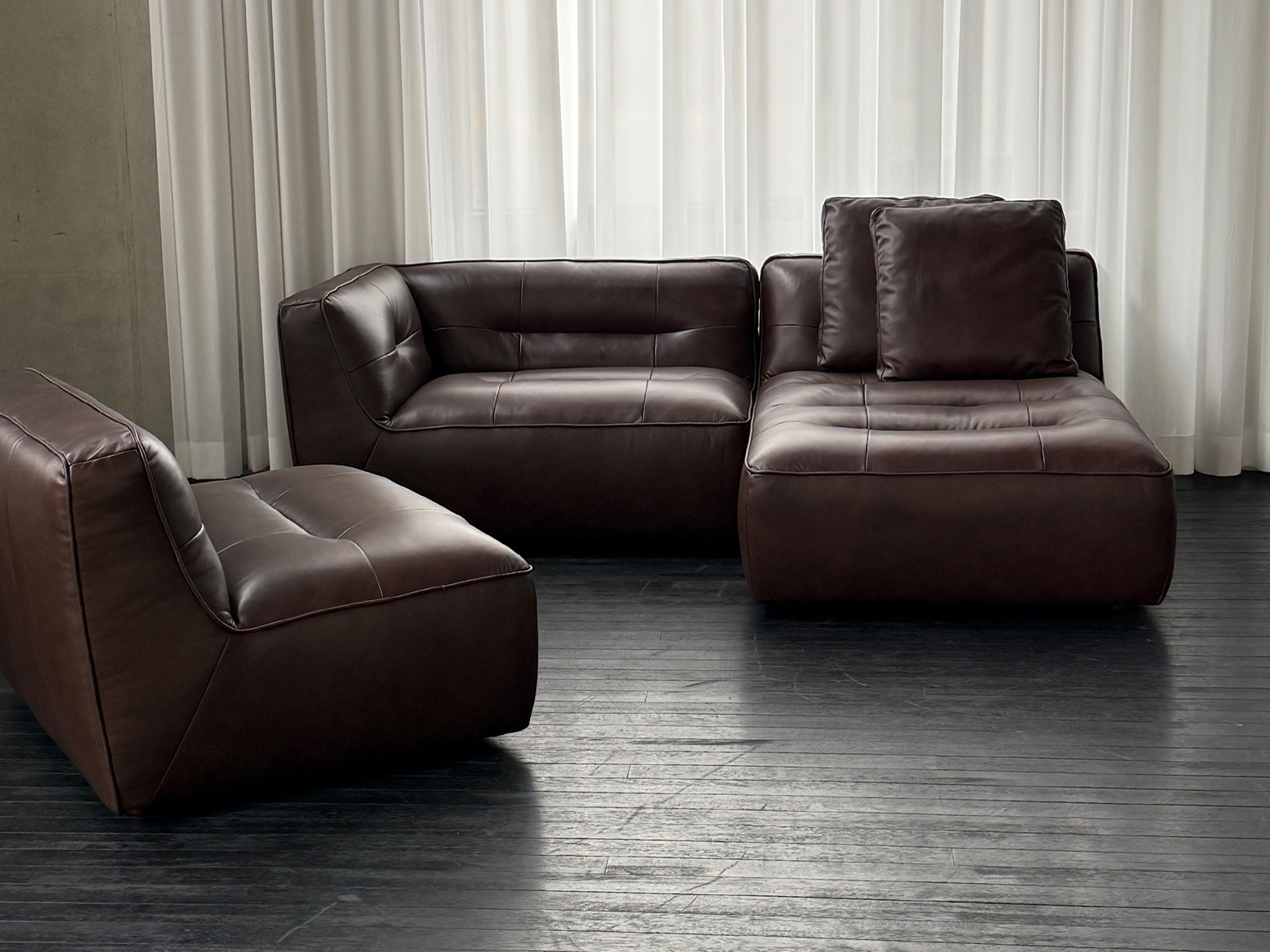 BLOCK 4-SEATER SOFA