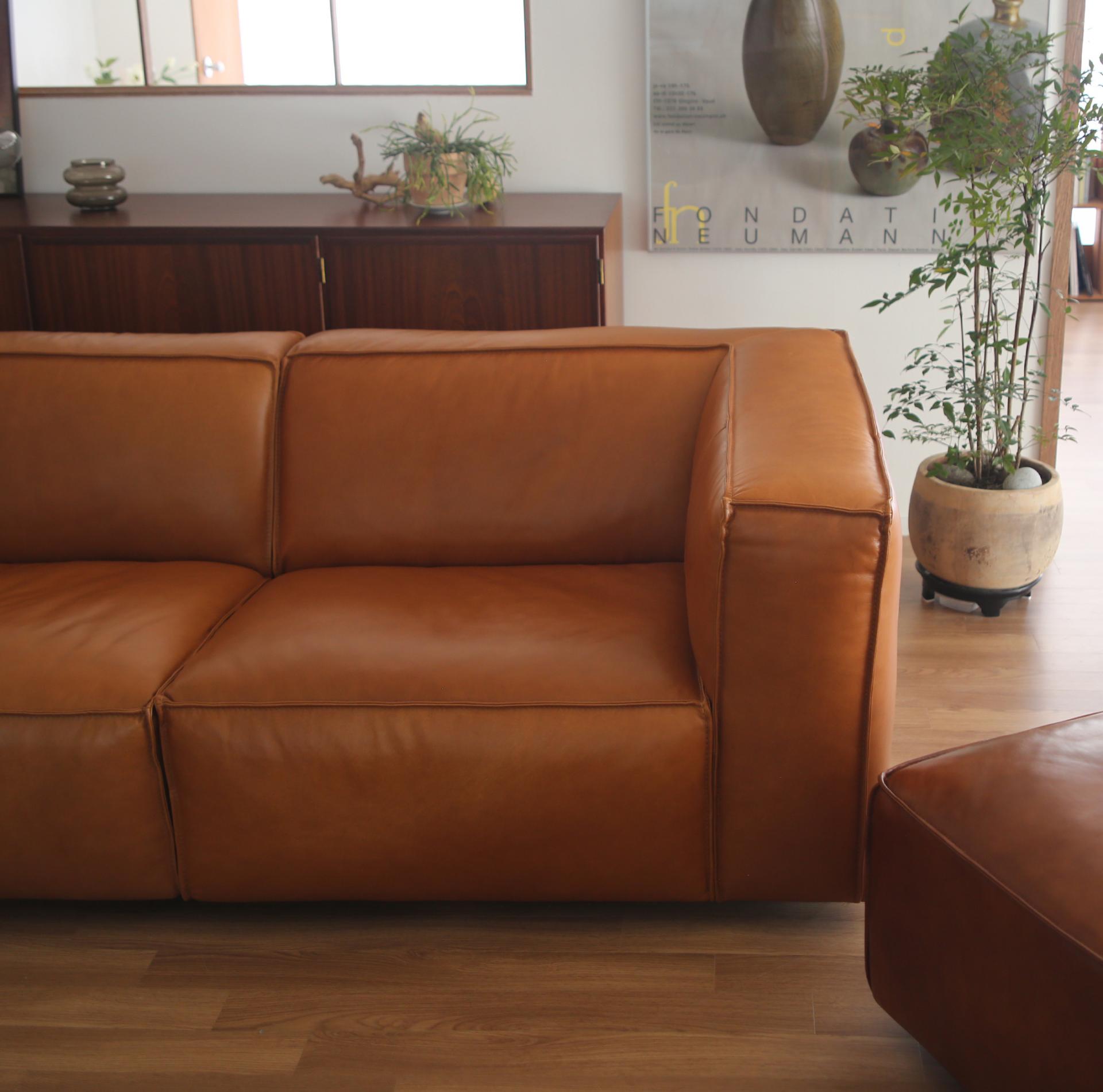 LECCE 3-SEATER SOFA