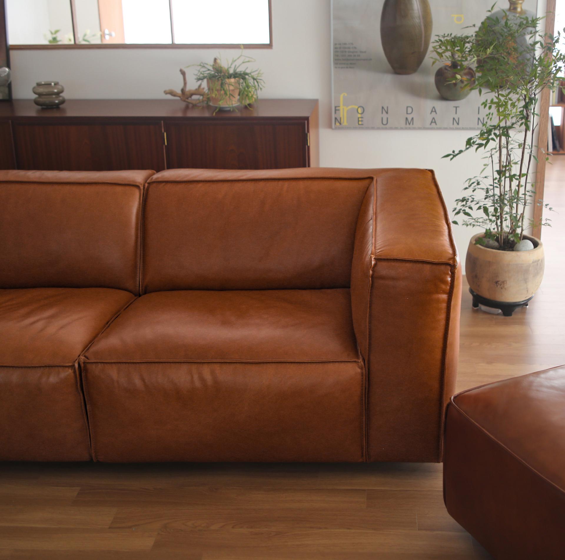LECCE 4-SEATER SOFA