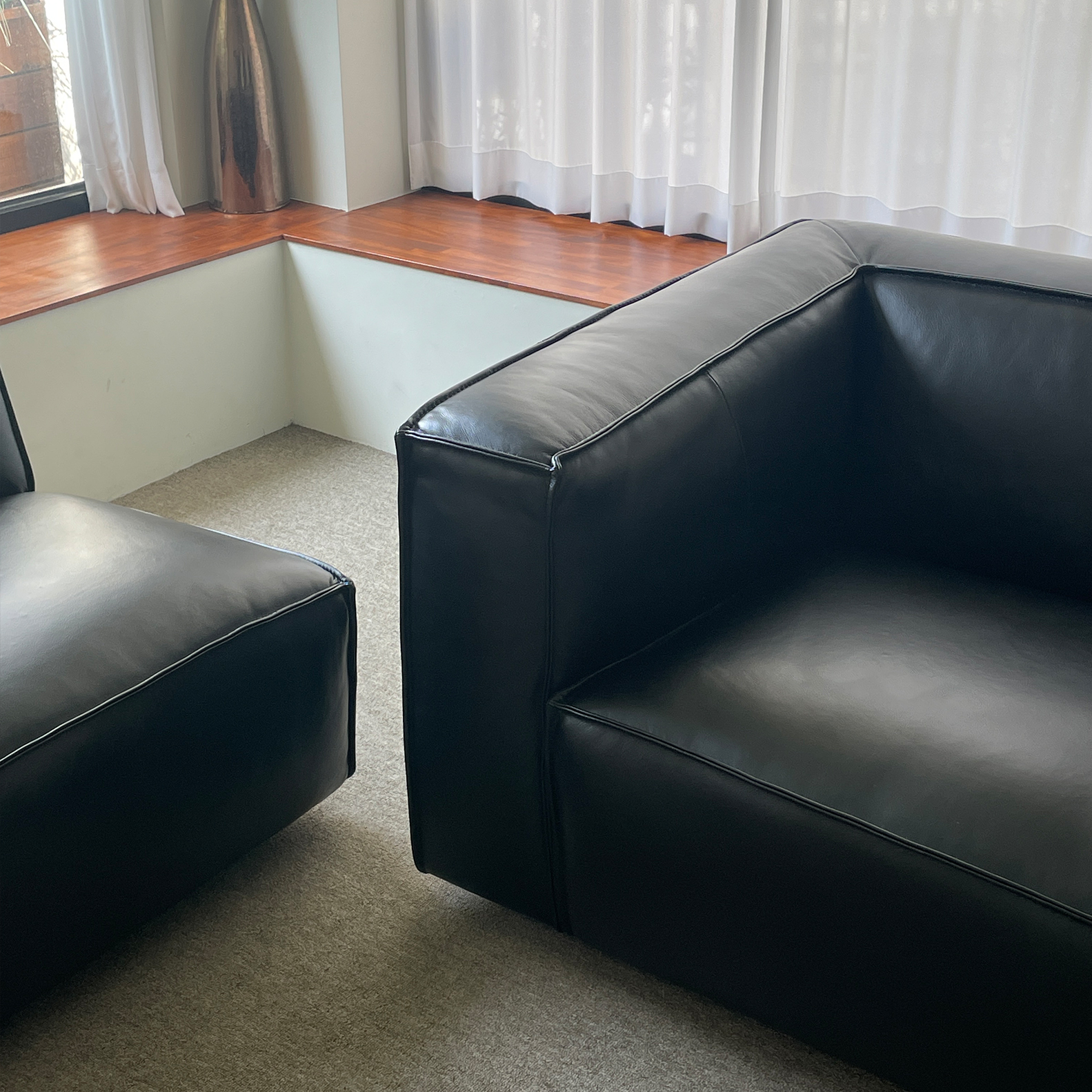 LECCE 4-SEATER SOFA