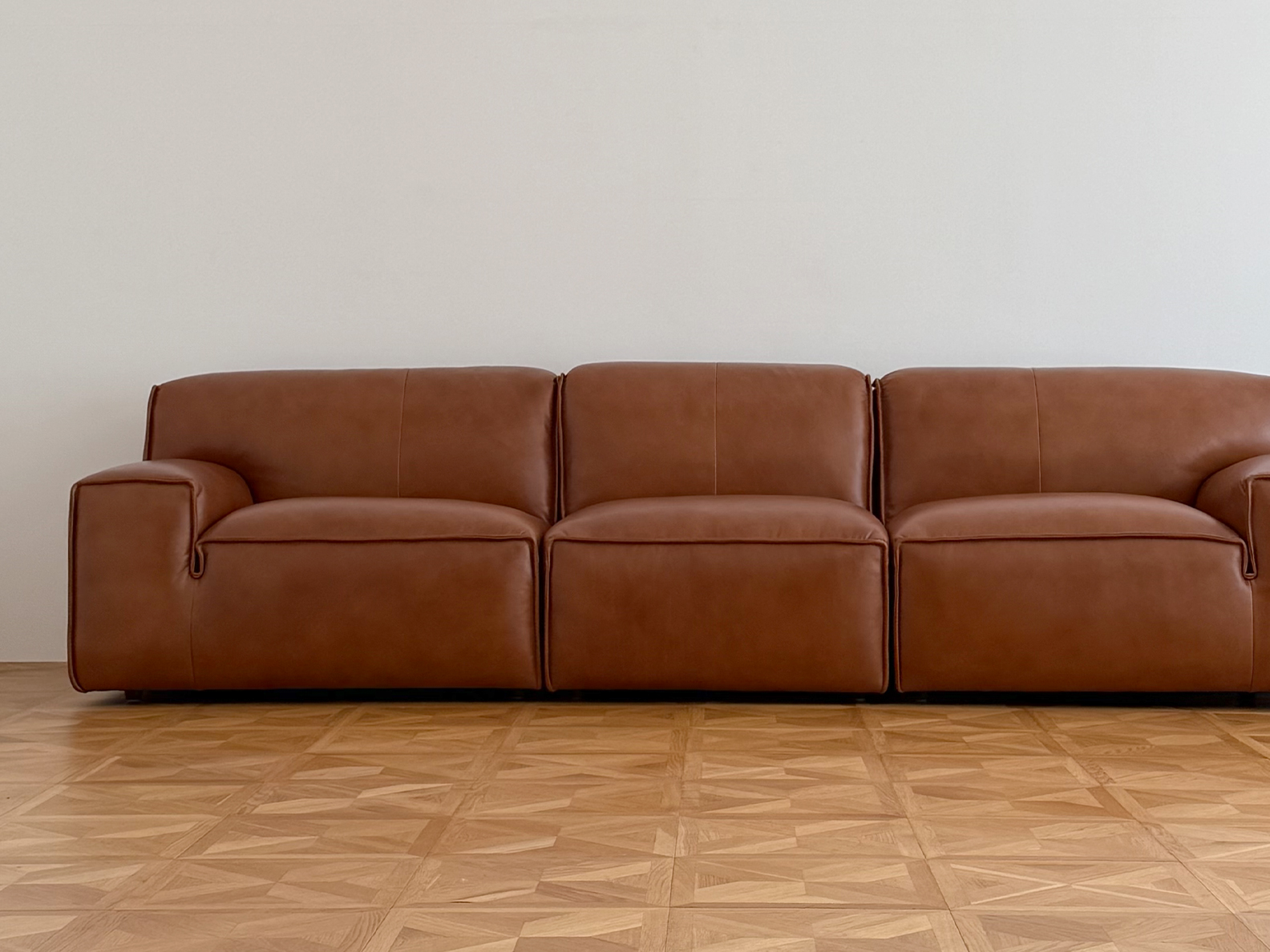 PUDGY 4-SEATER SOFA