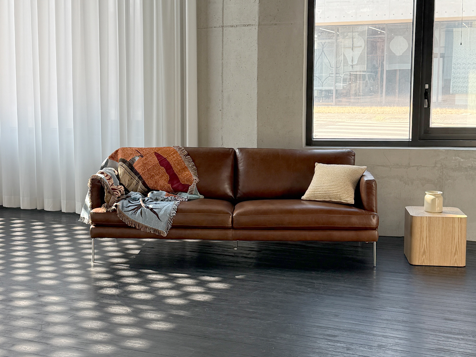 CARINO 3.5-SEATER 복제