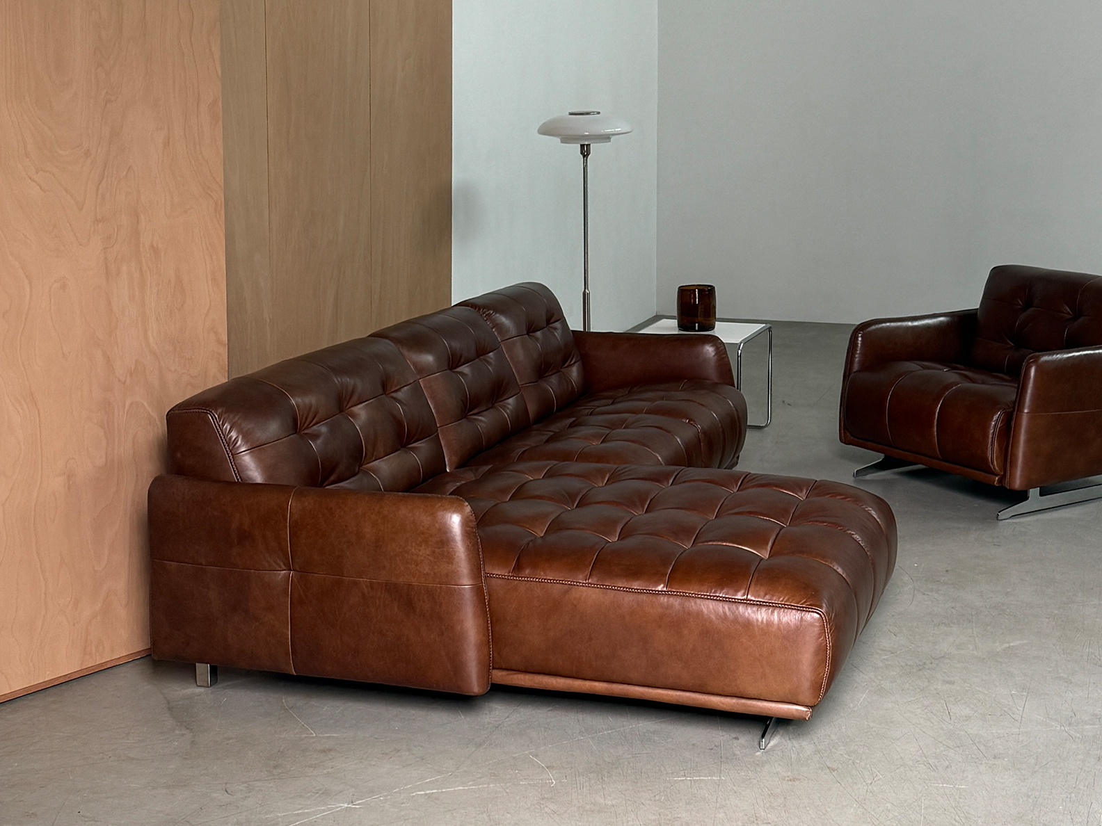 VOLT 3.5-SEATER SOFA
