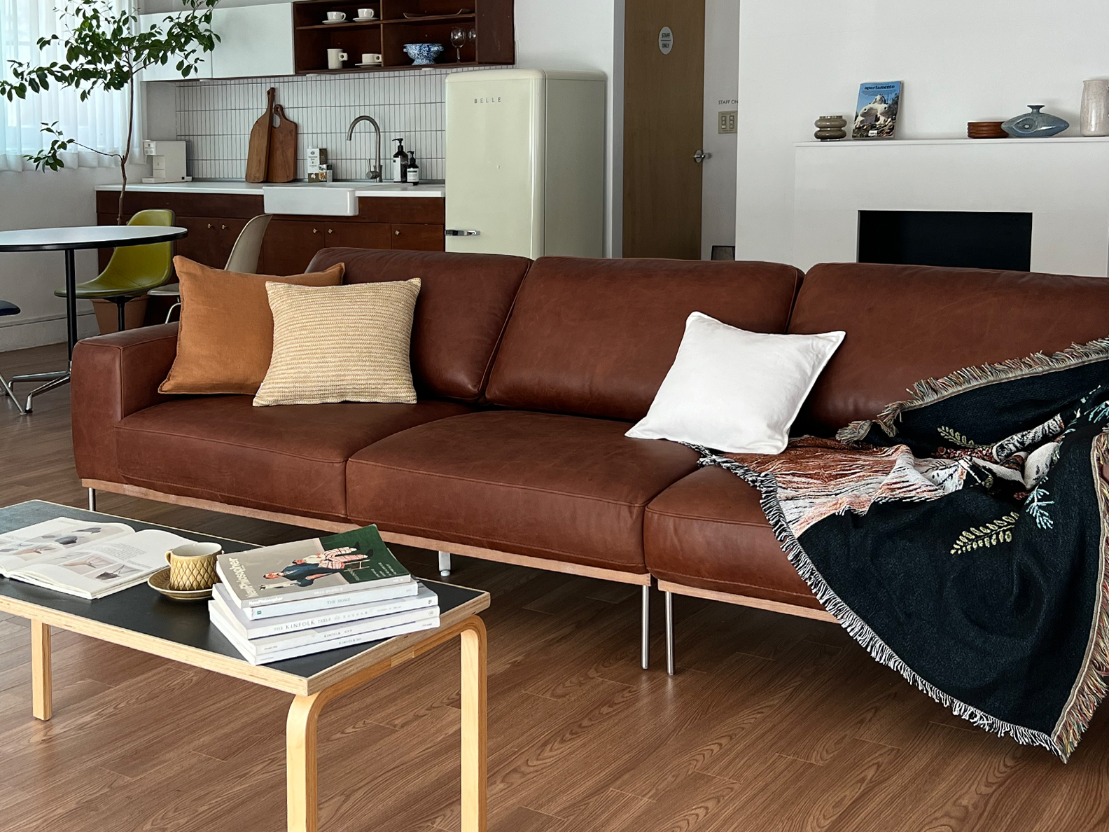 BROOKLYN 4-SEATER SOFA
