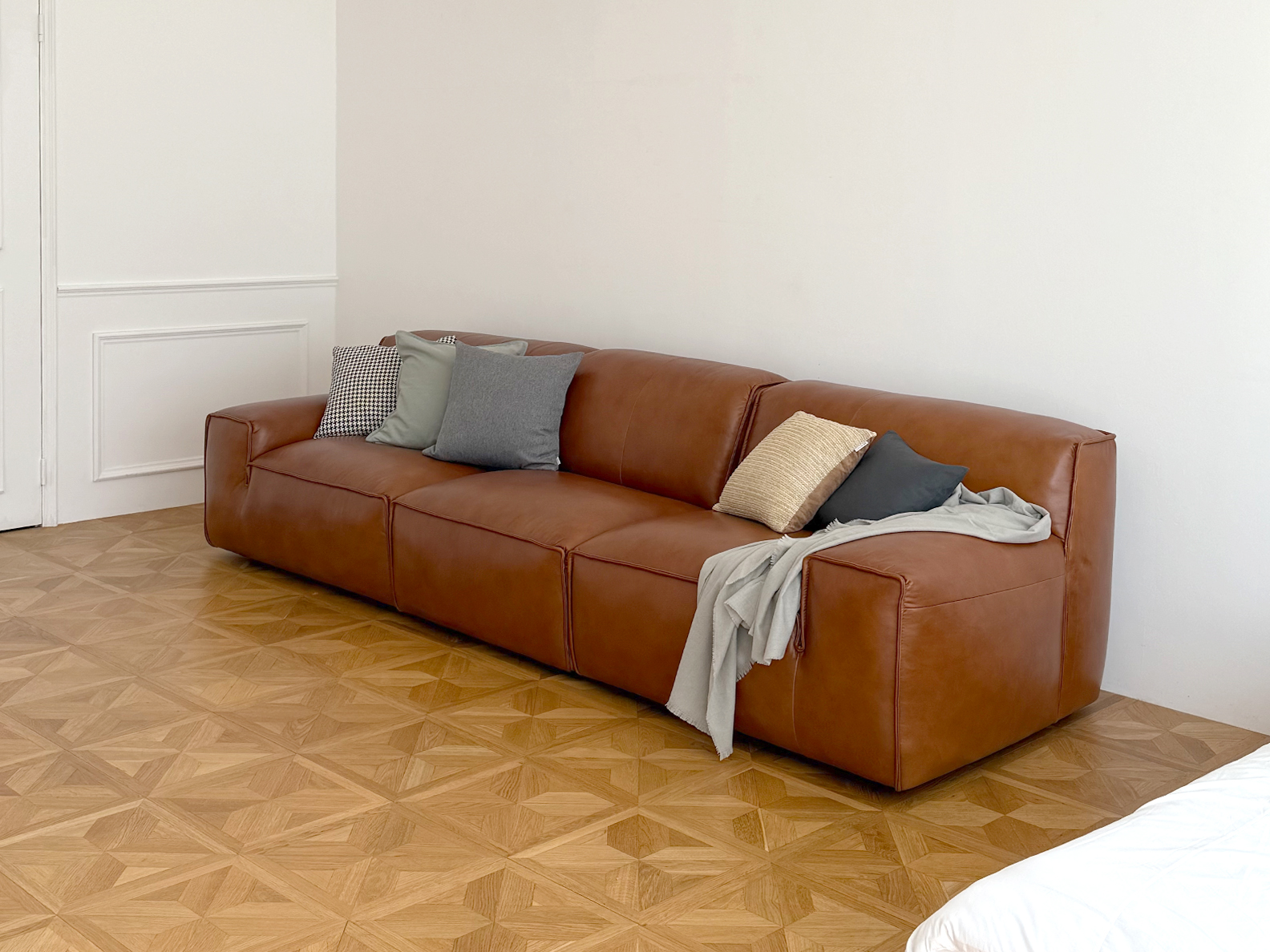 PUDGY 4-SEATER SOFA