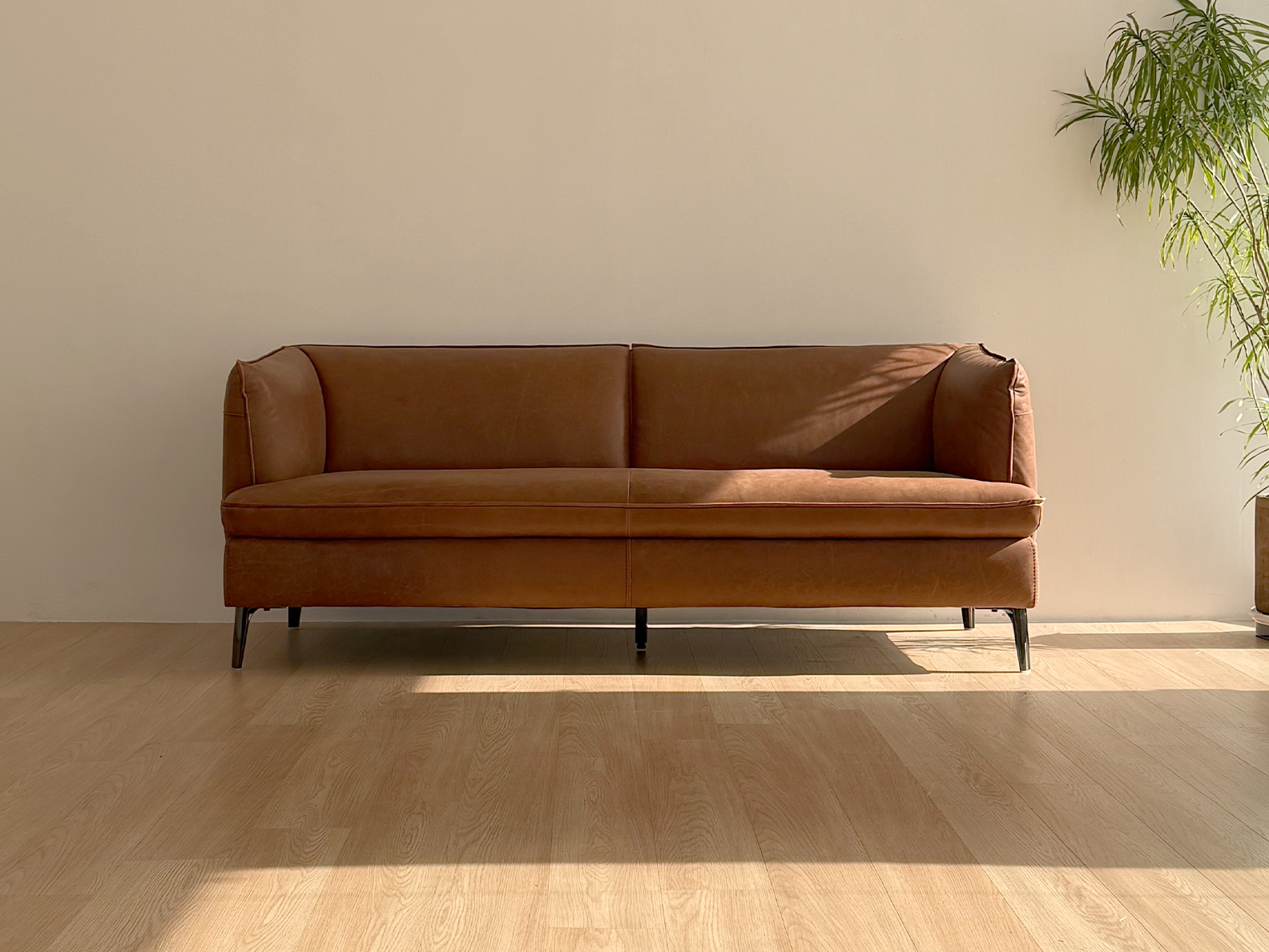 TUTTO 3-SEATER SOFA