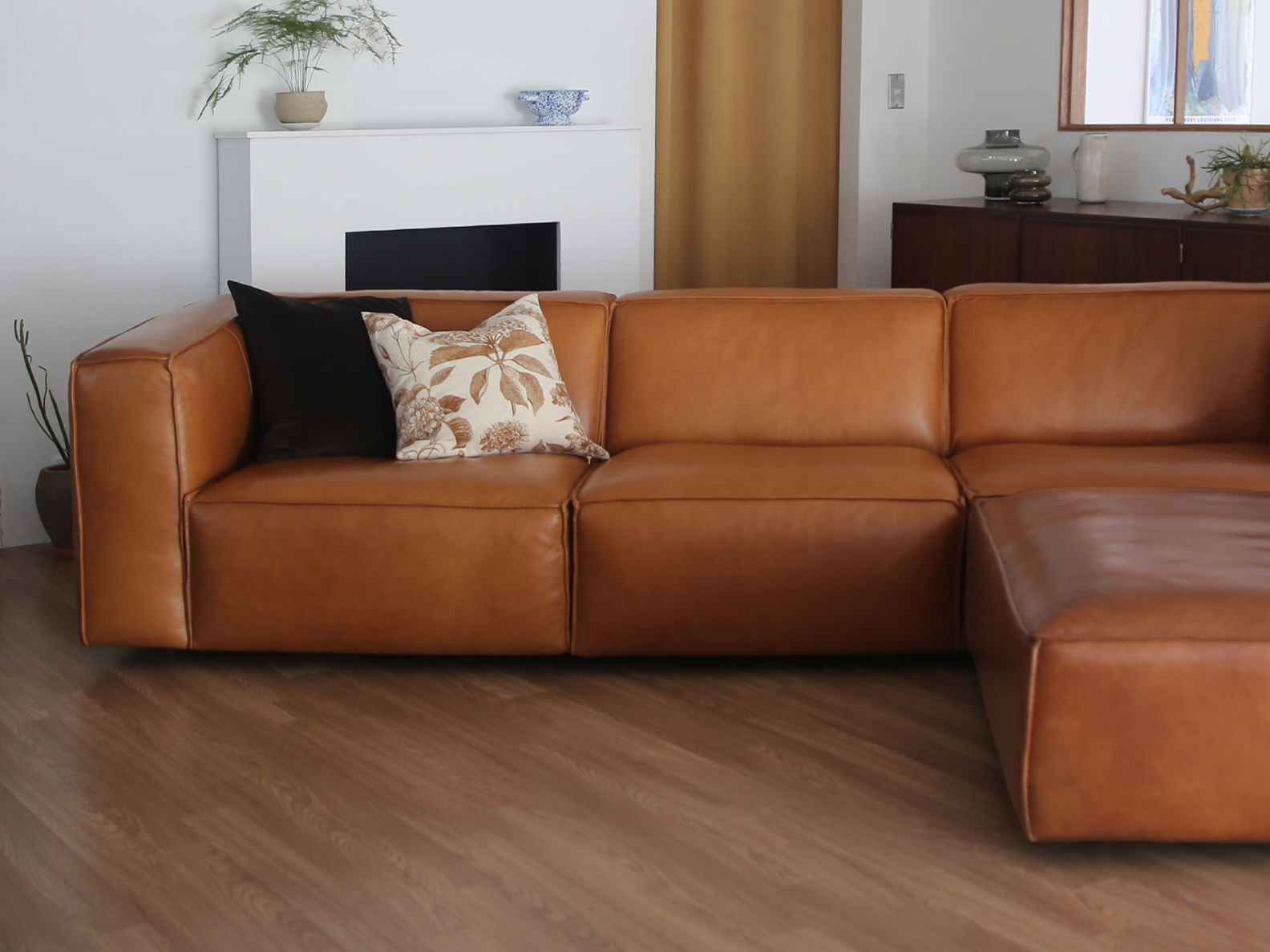 LECCE 4-SEATER SOFA