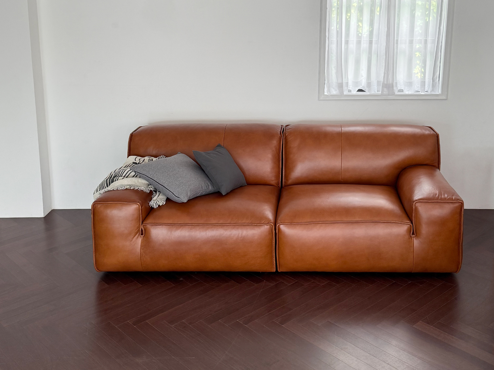PUDGY 3.5-SEATER SOFA