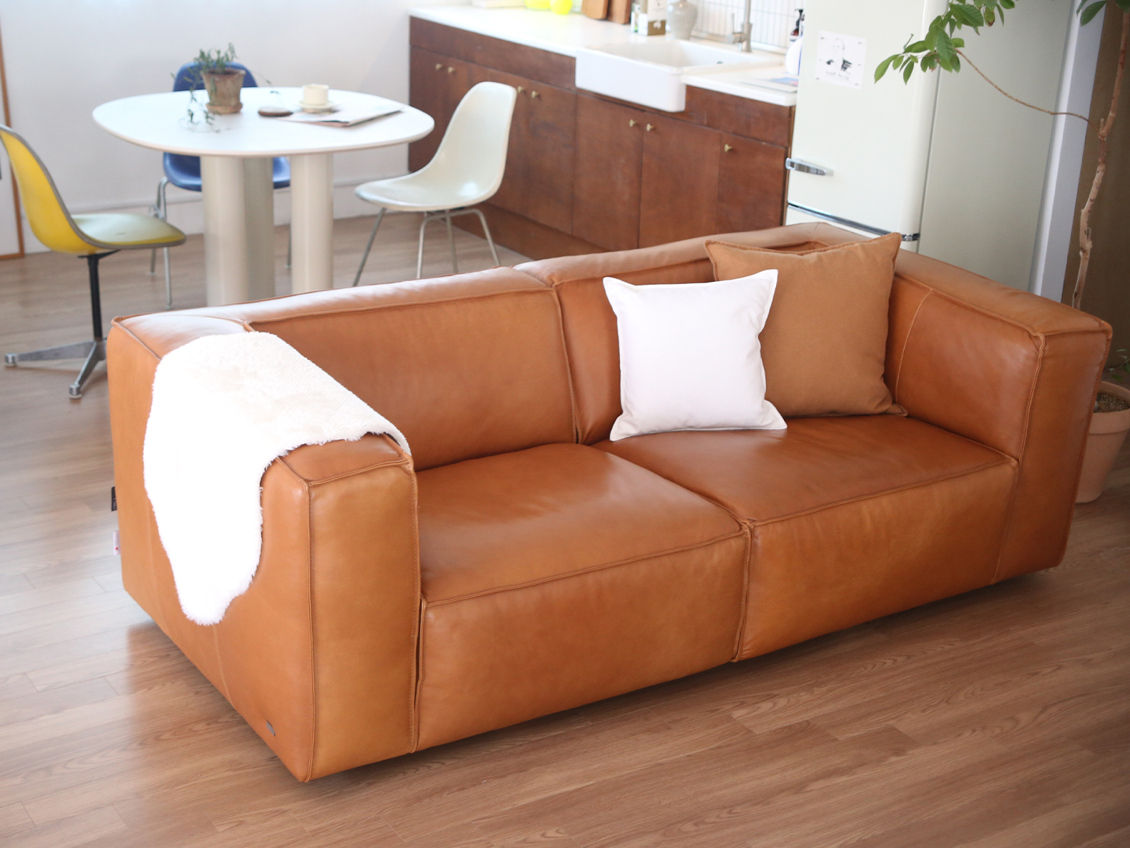 LECCE 3-SEATER SOFA