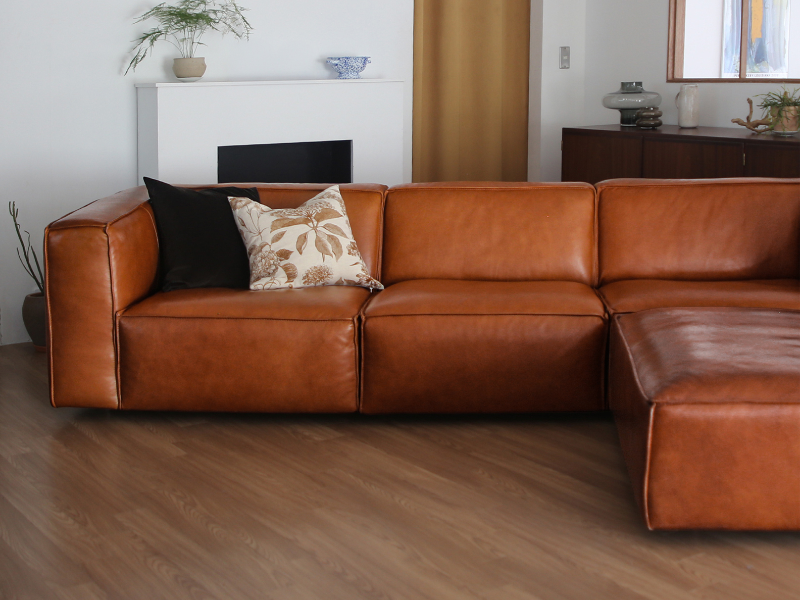 LECCE 4-SEATER SOFA