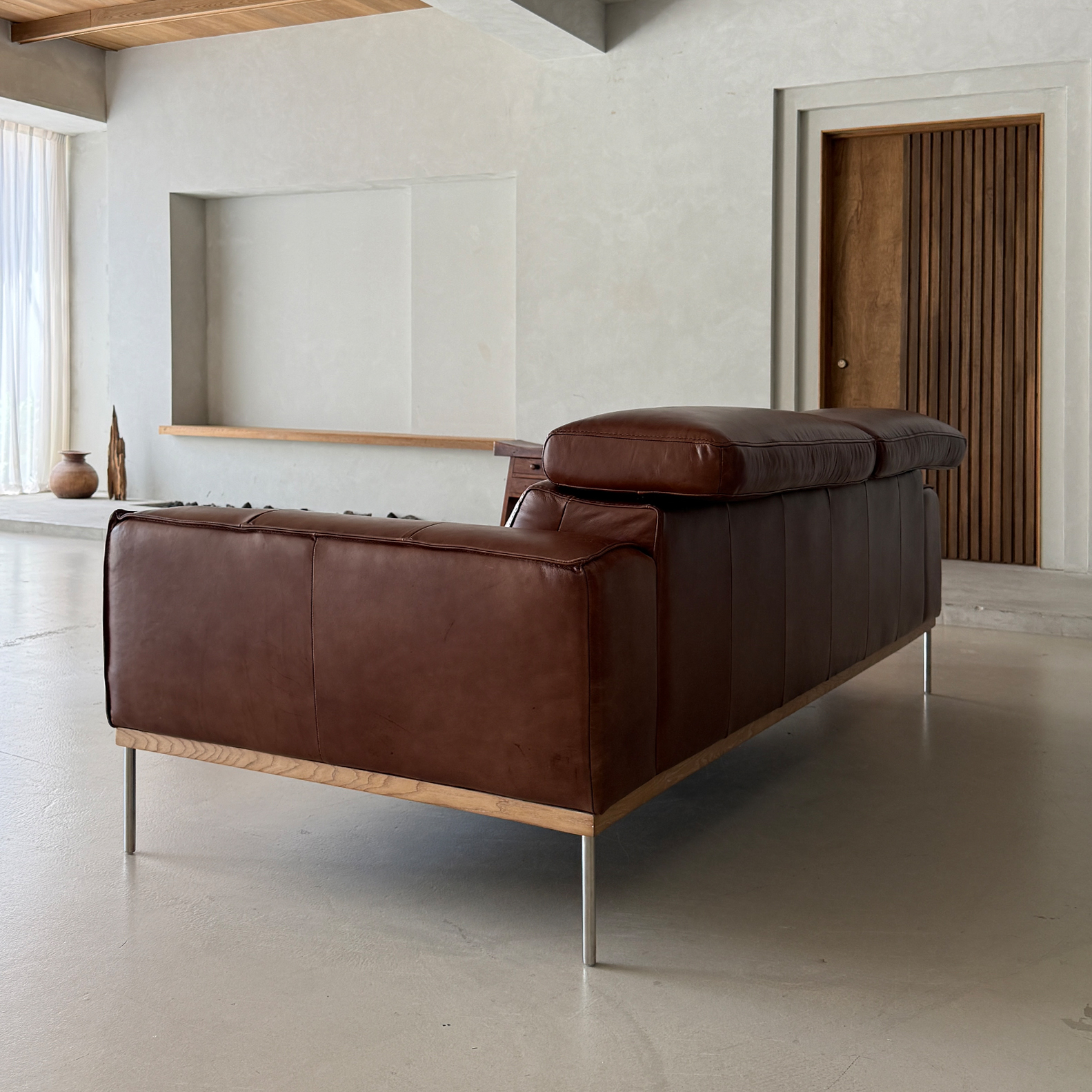 HESTO 3-SEATER SOFA