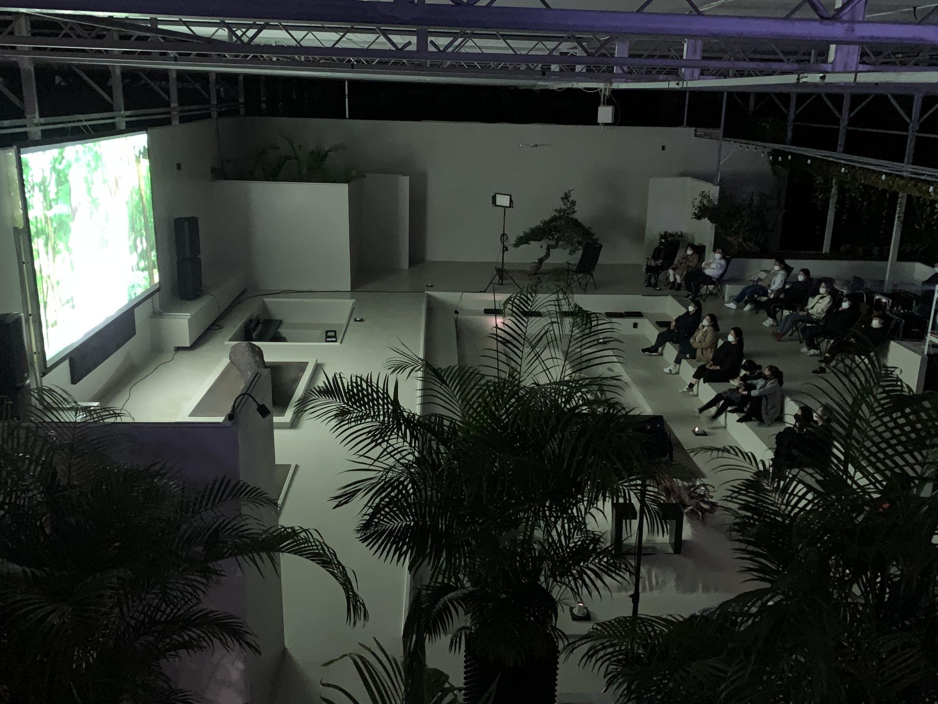 동백 커피 식뭘원_상영장소 (7).jpg