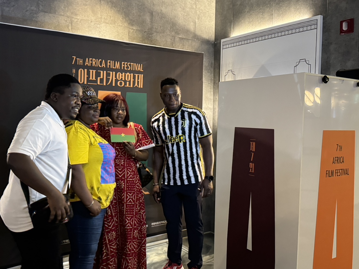 포토부스 (1).jpeg