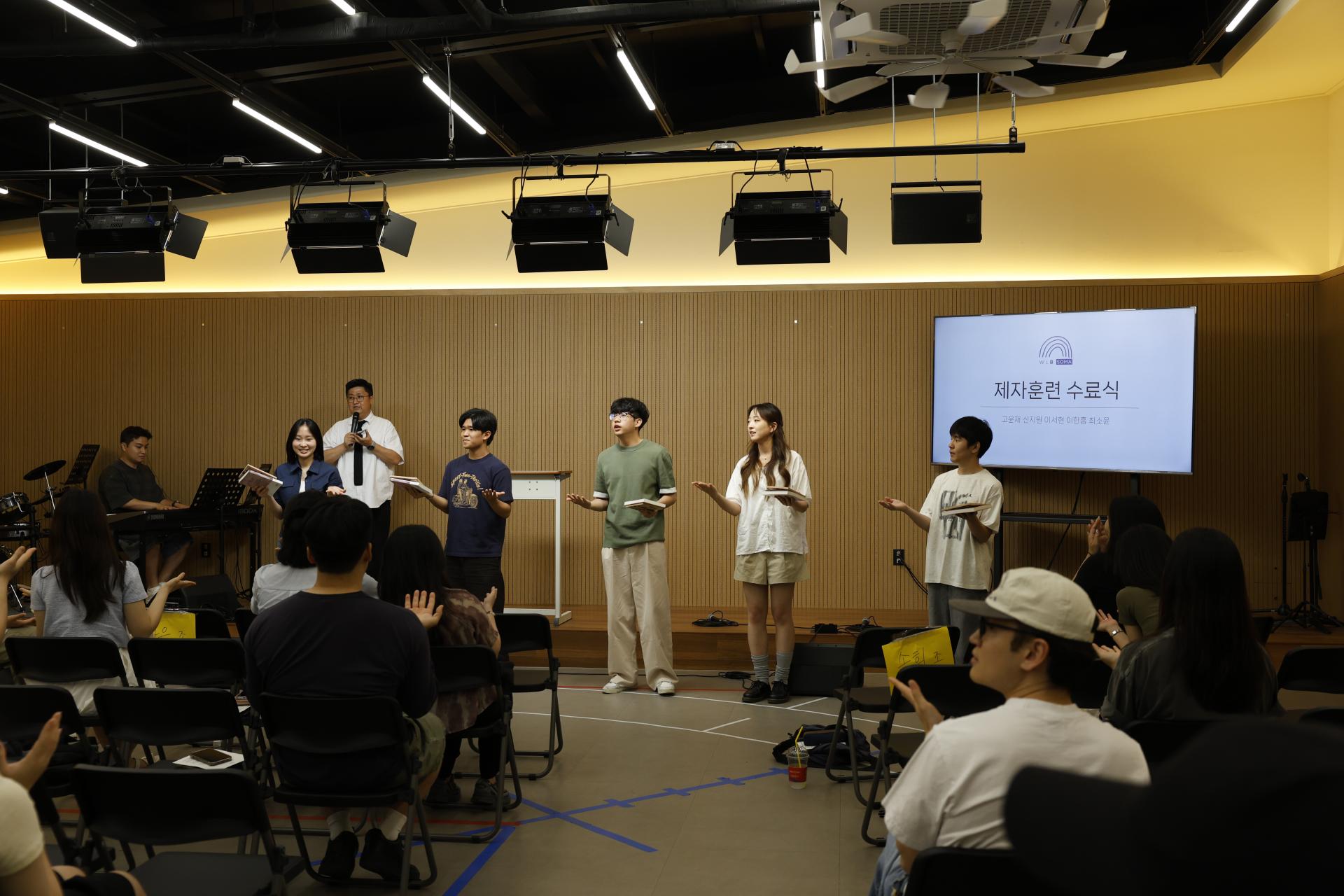 ccea3e817602f.jpg