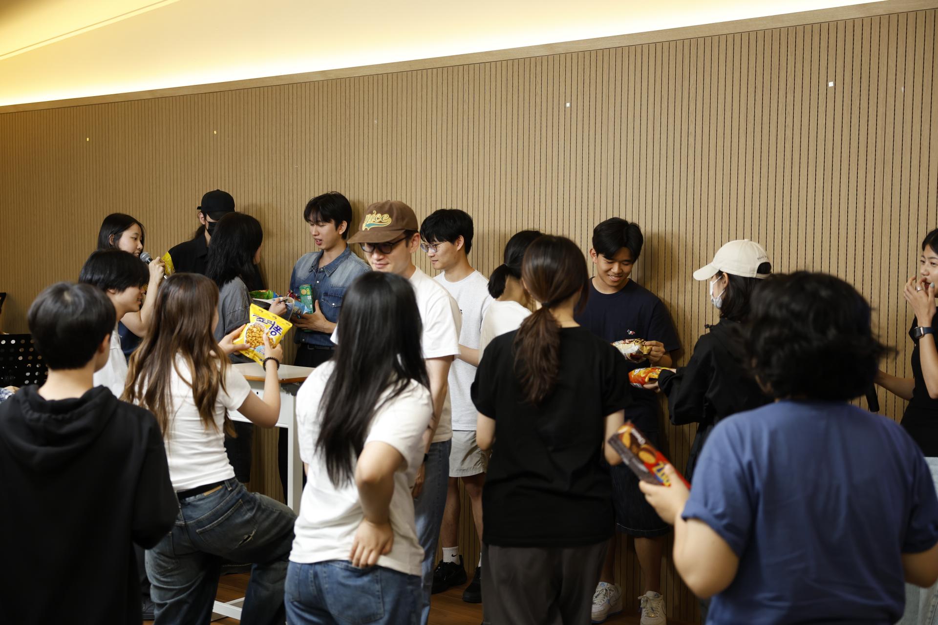 d90457bbd503e.jpg