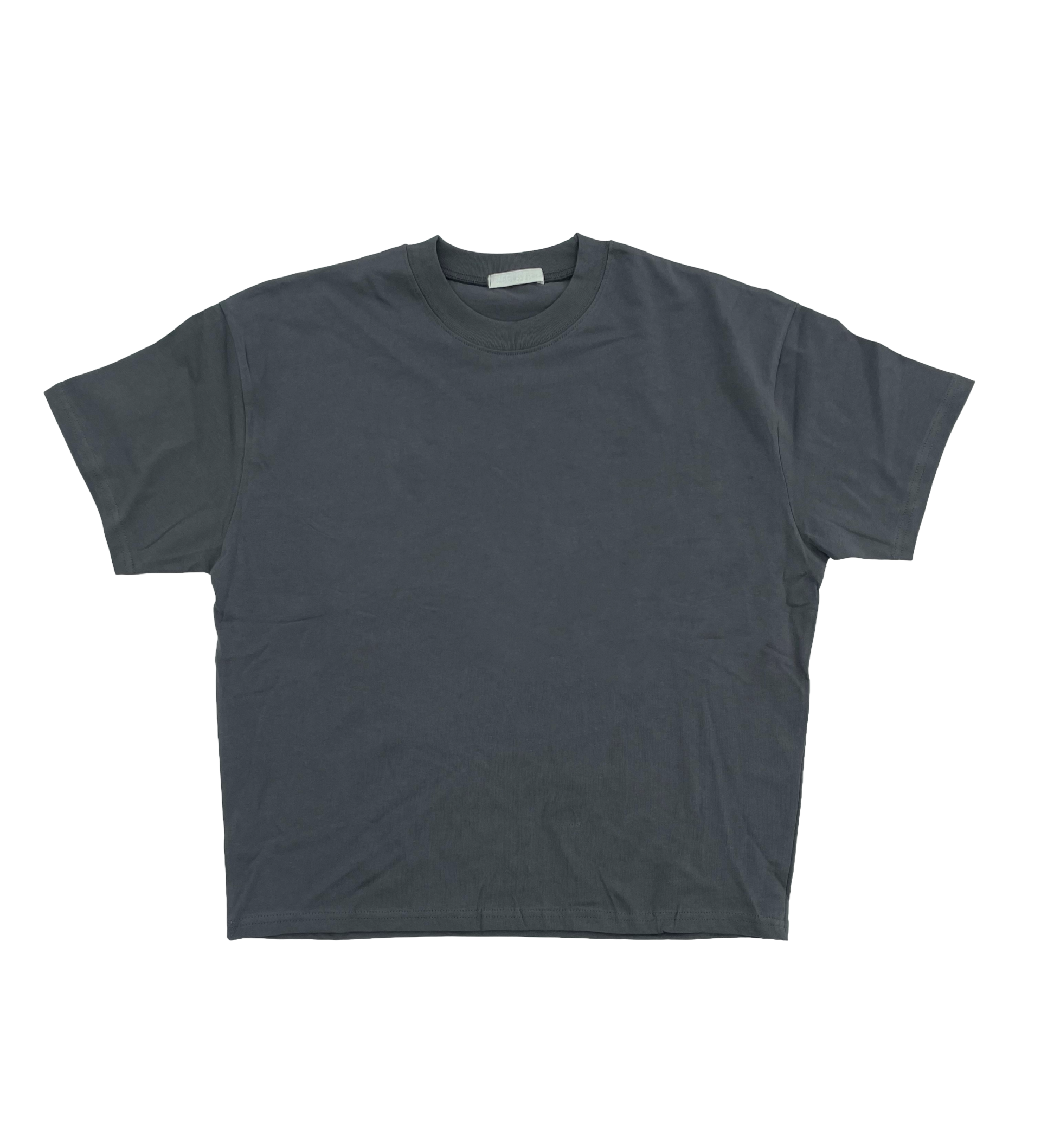 sturdy crop half-t-shirt