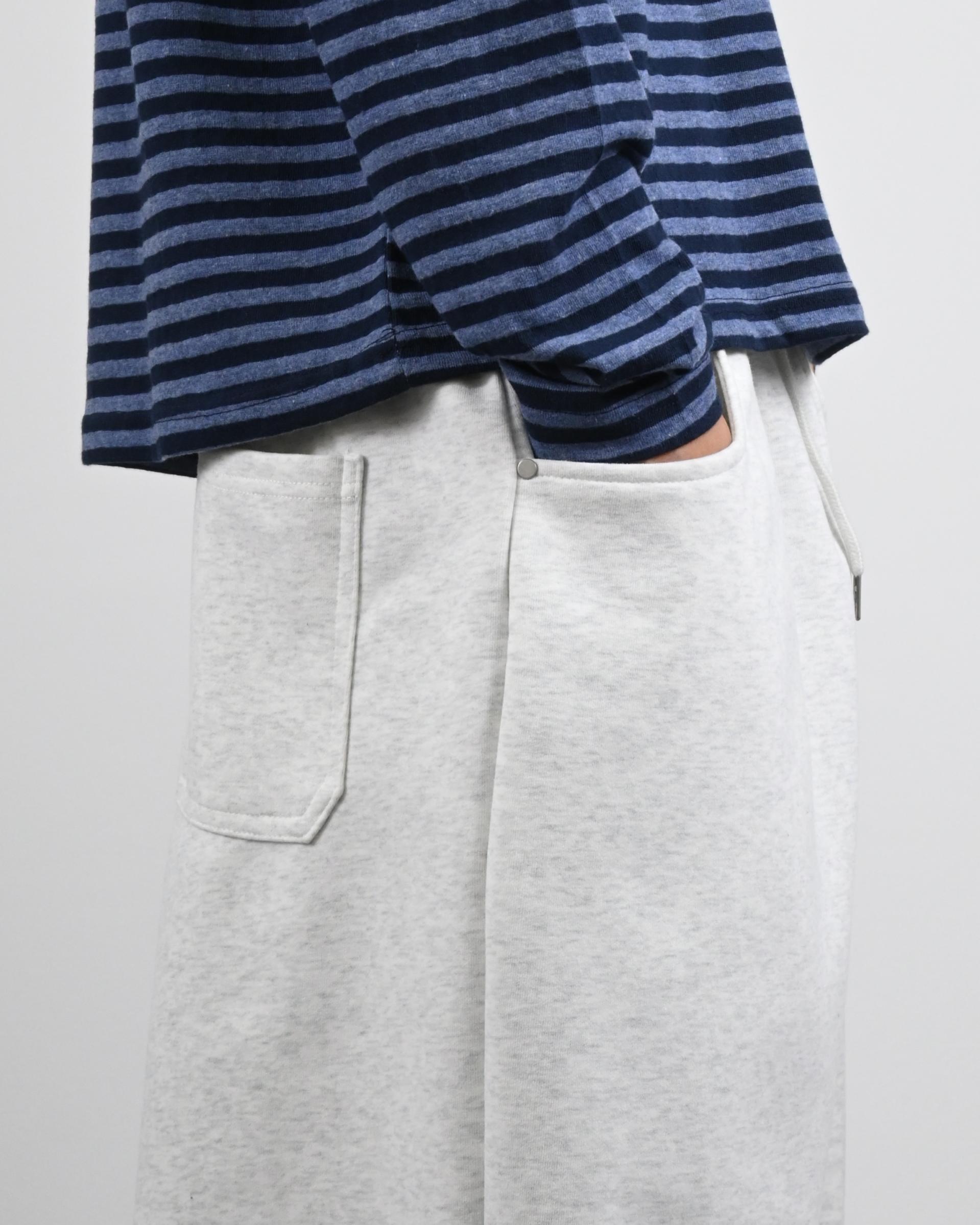 rivet dart sweatpants