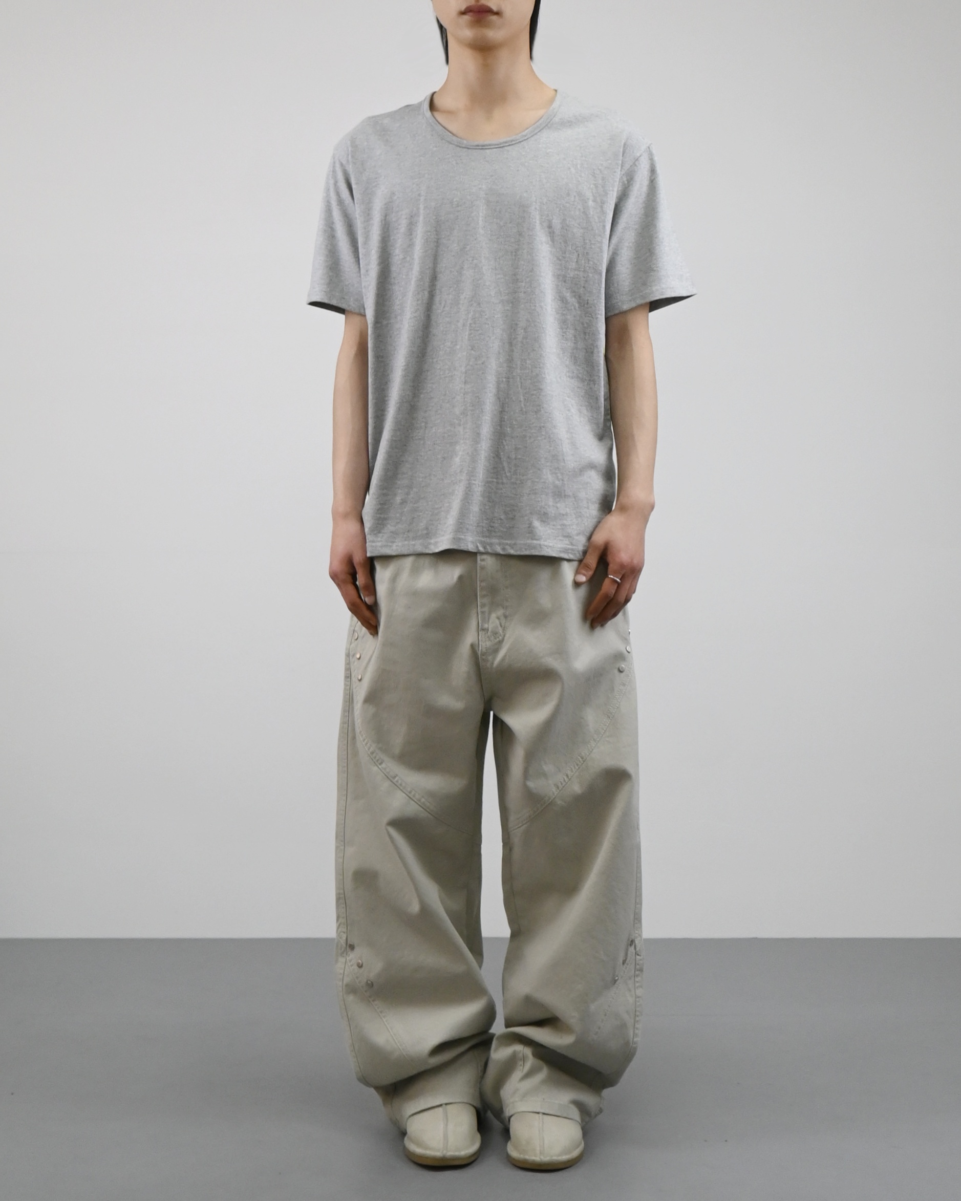 u-neck slit half t-shirt