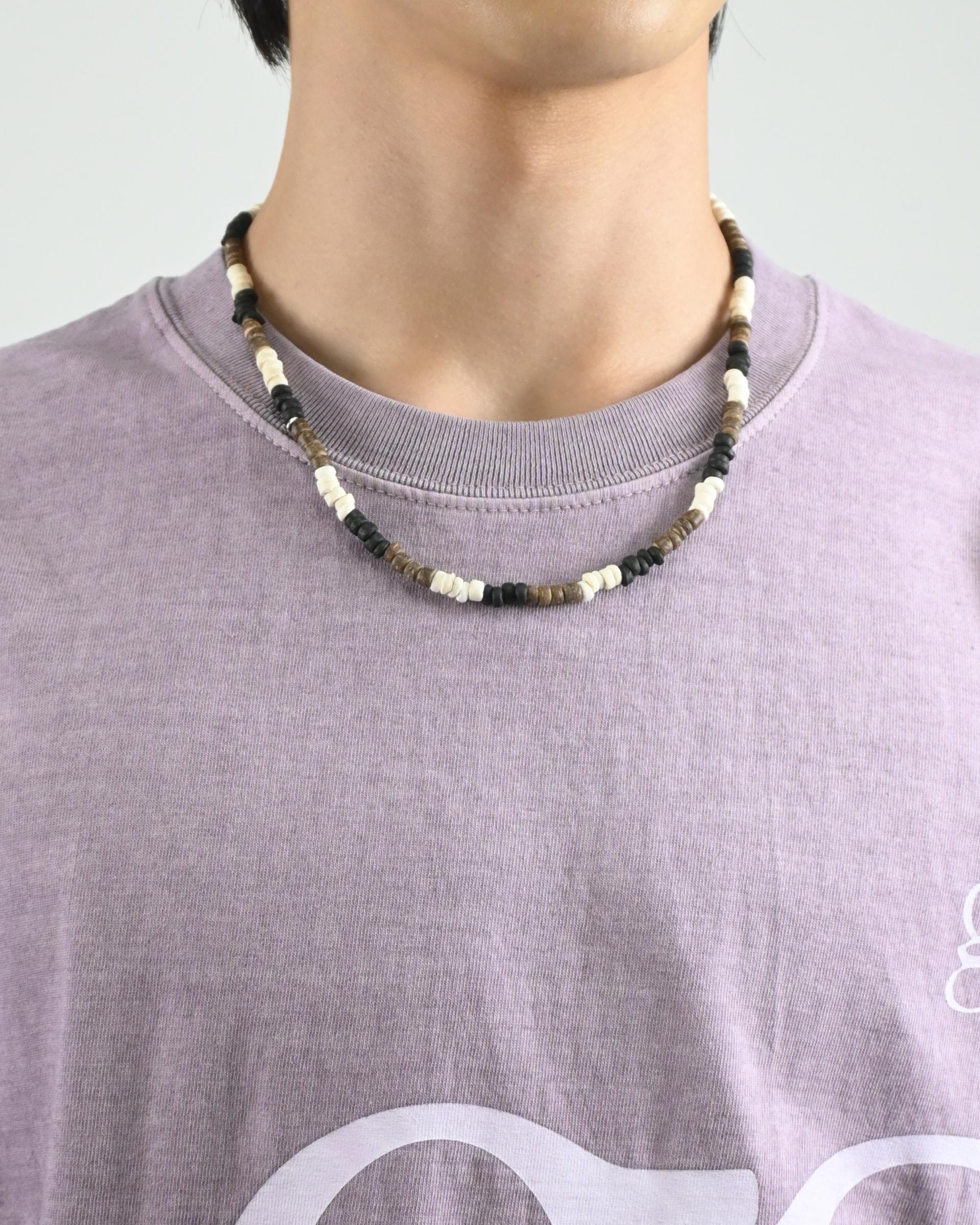 wood bead cowrie necklace