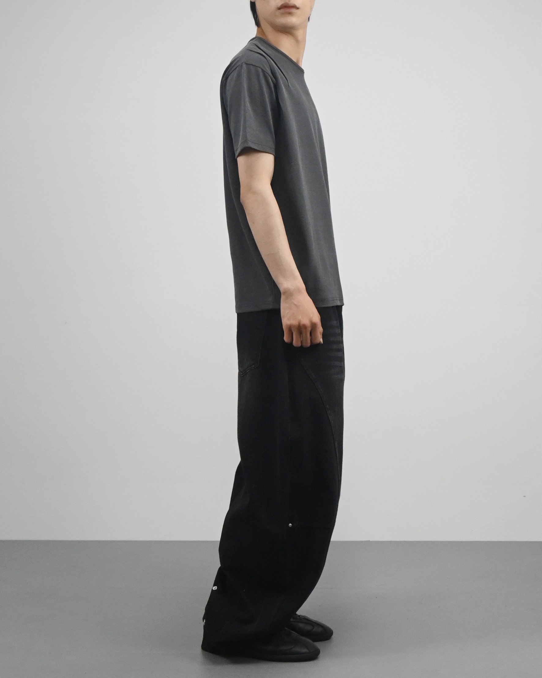 snap creased balloon denim pants