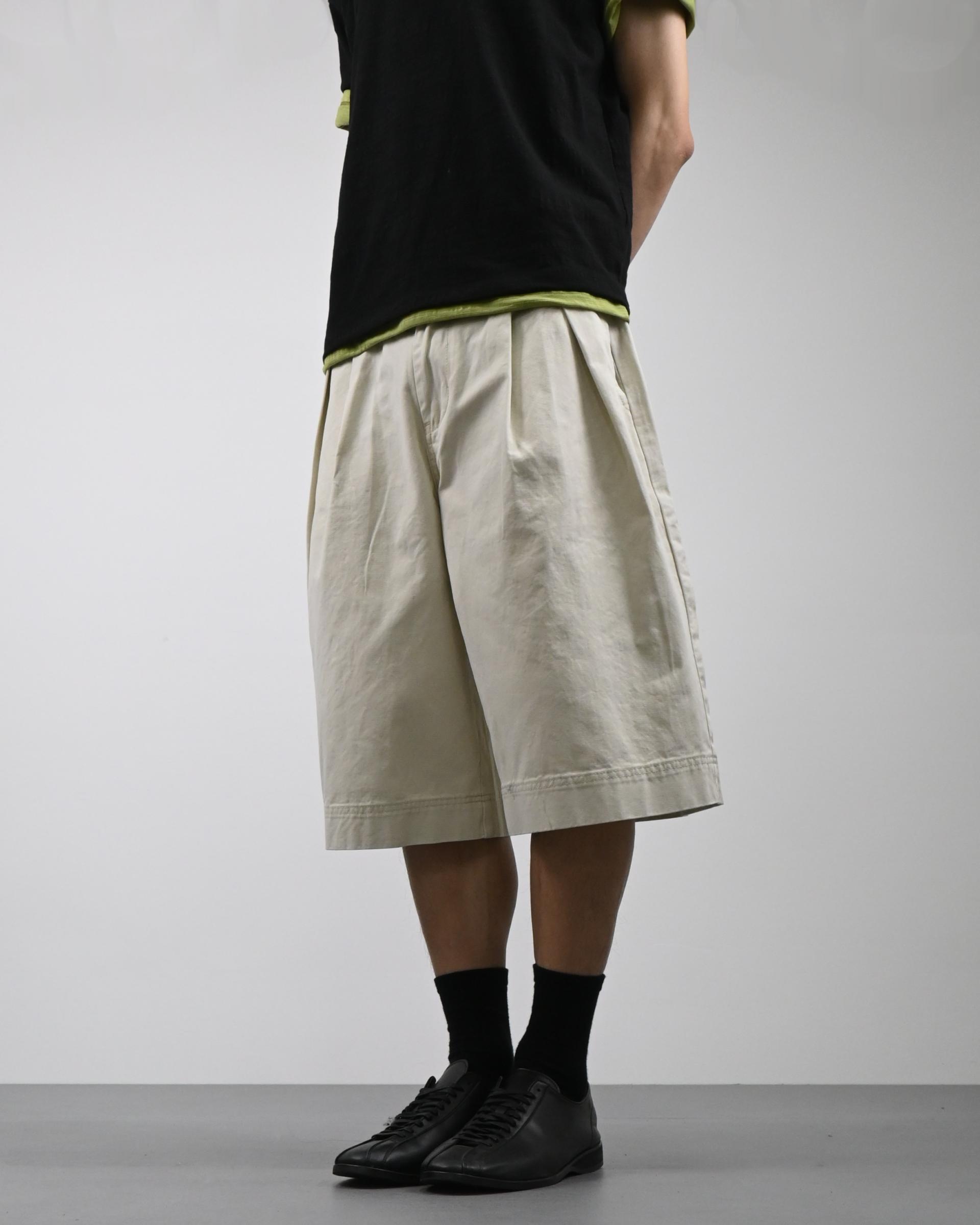 pigment two tuck bermuda cotton pants