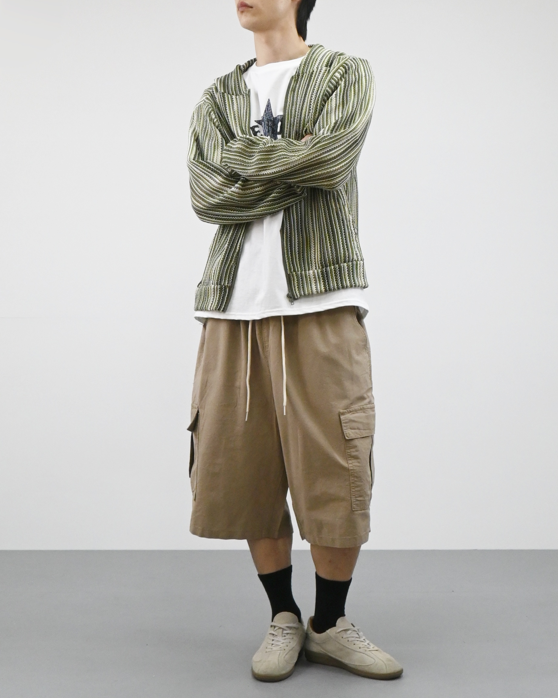 stripe punching hood zip-up