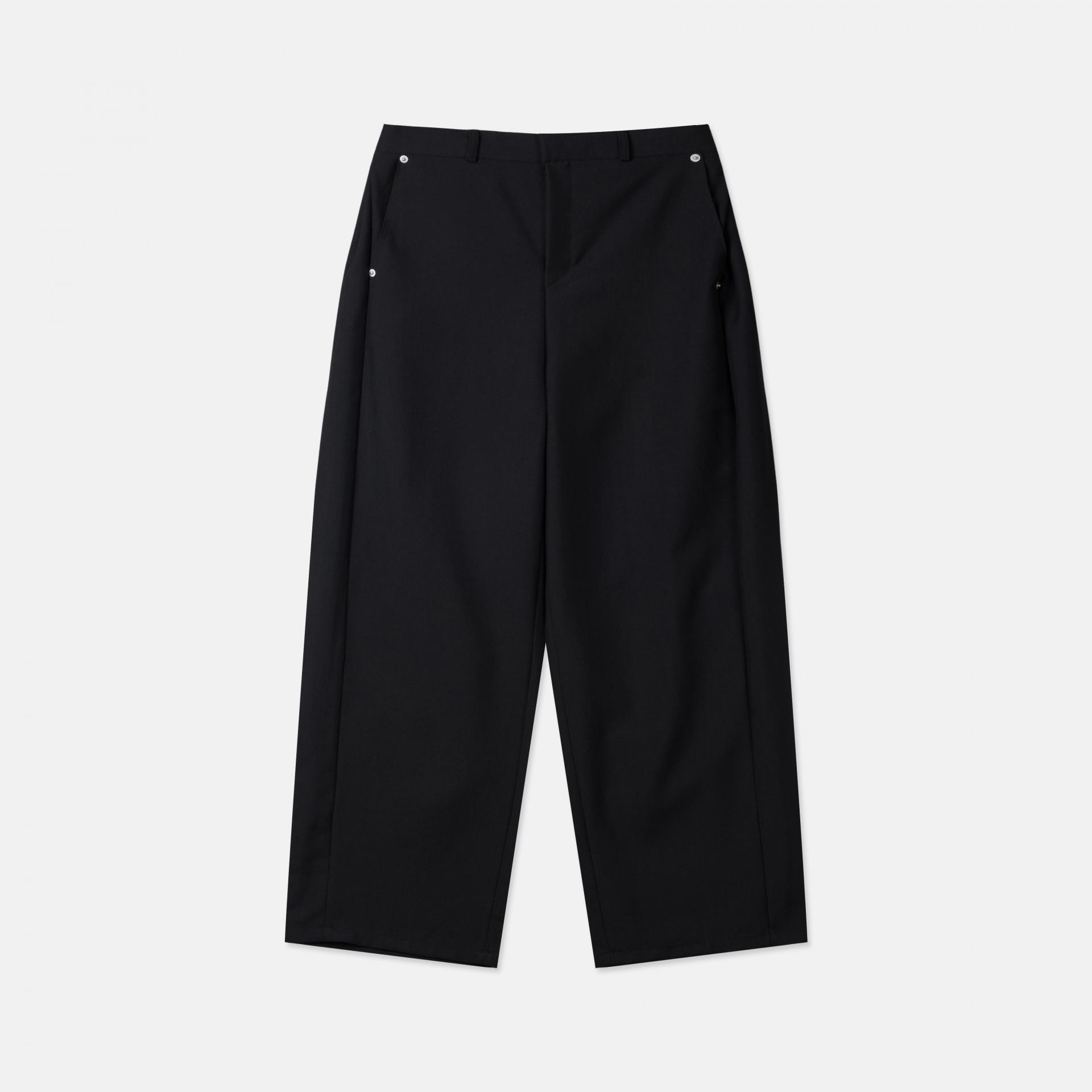 rivet side tuck slacks