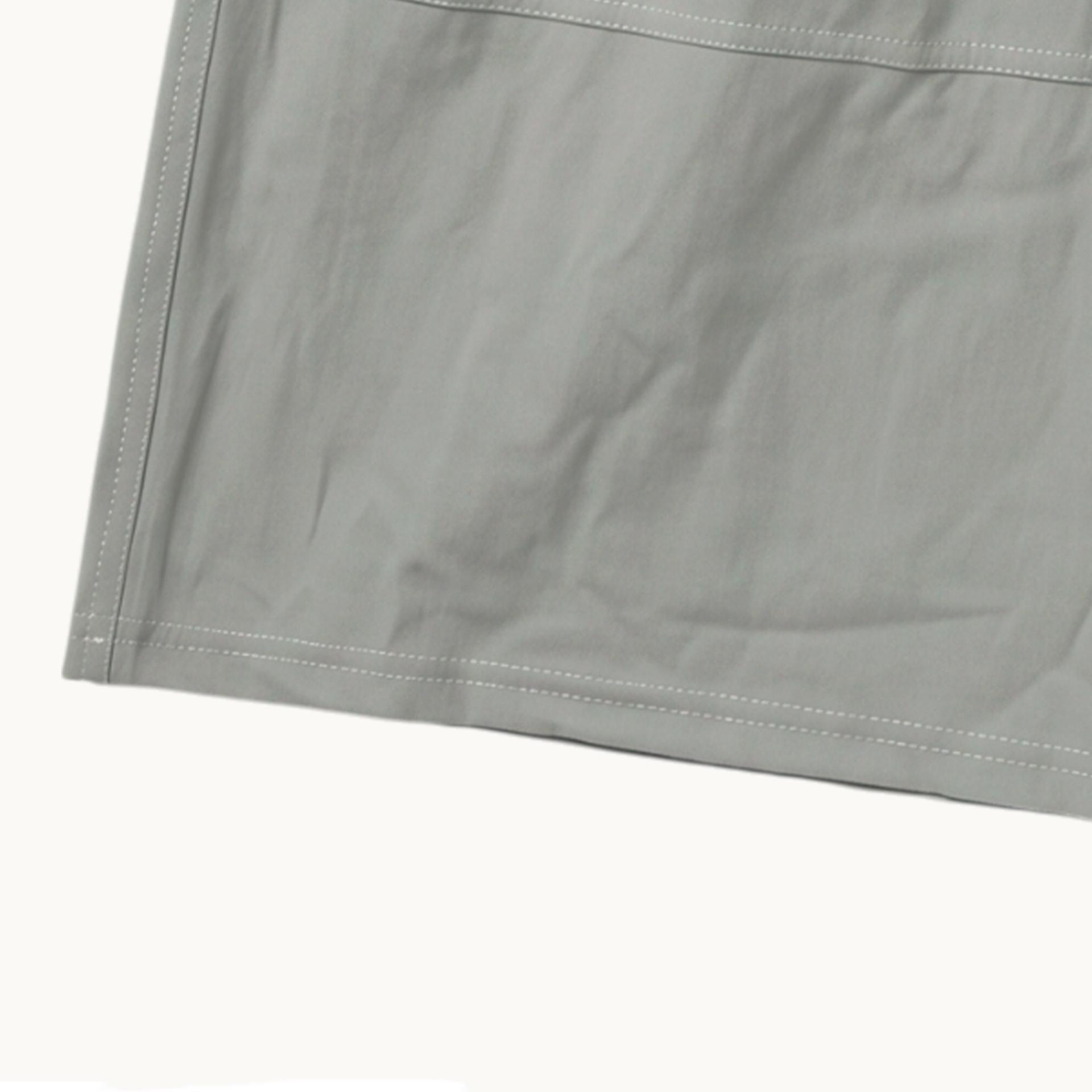 knee incision bermuda pants