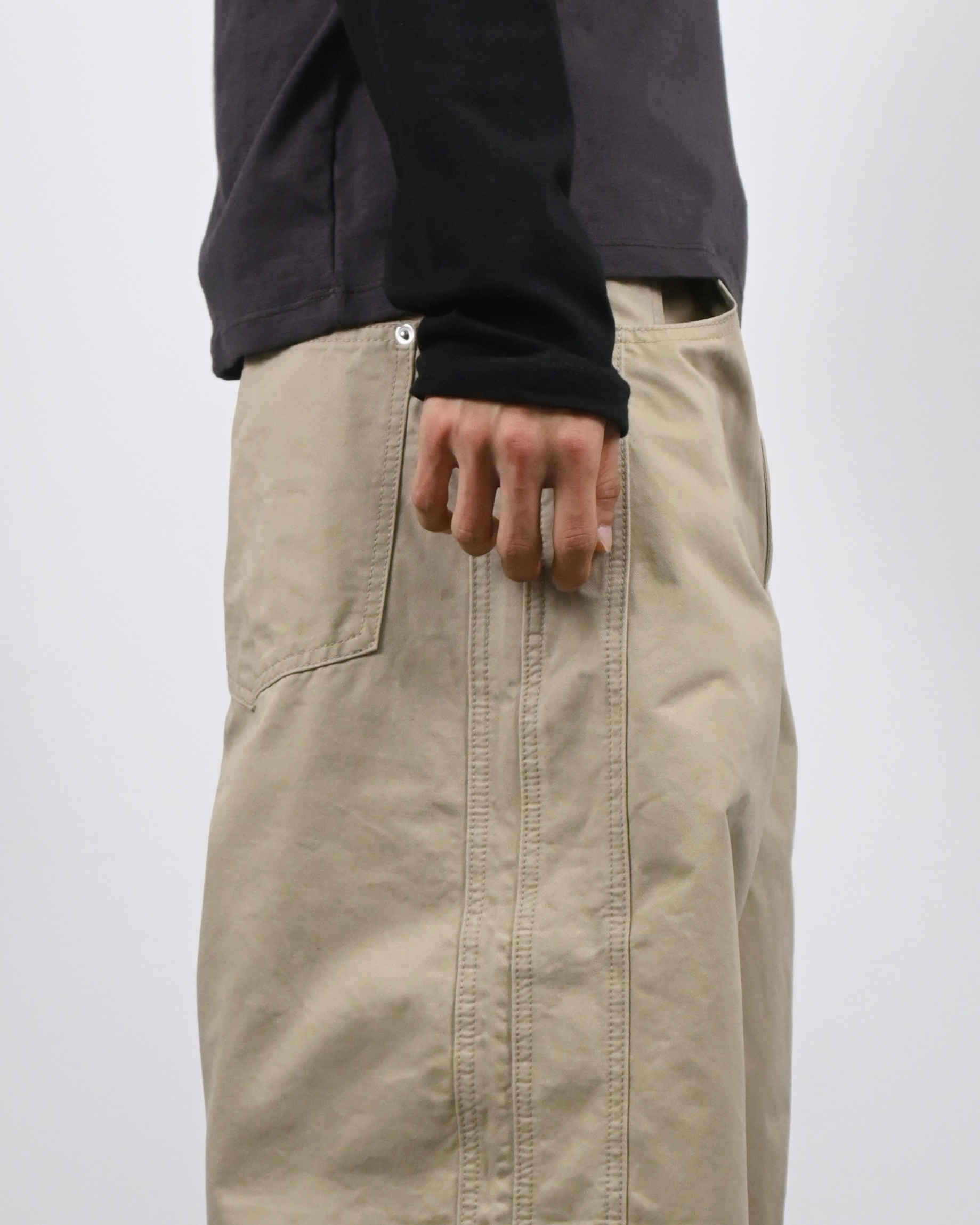 line bijo curved cotton pants