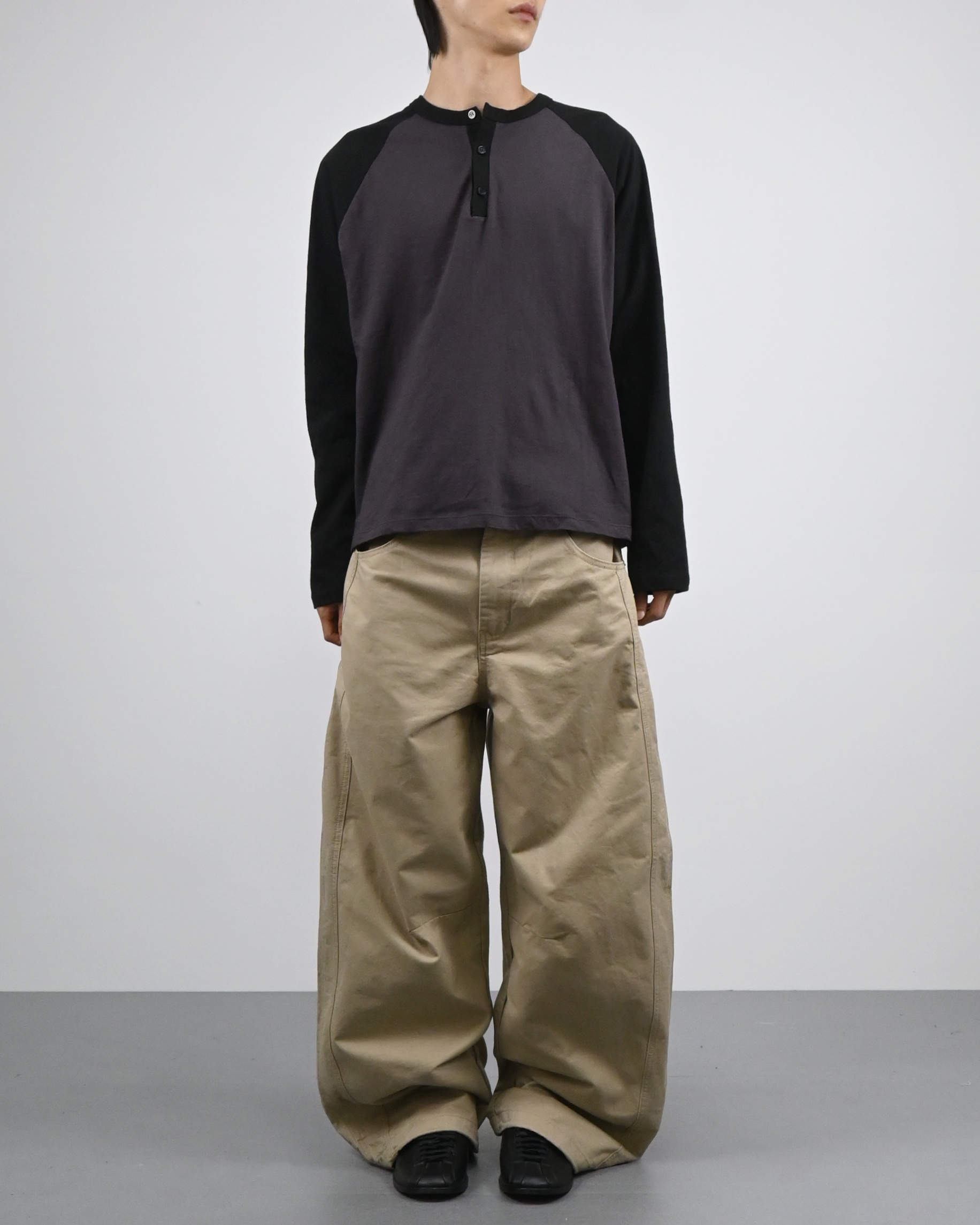 line bijo curved cotton pants