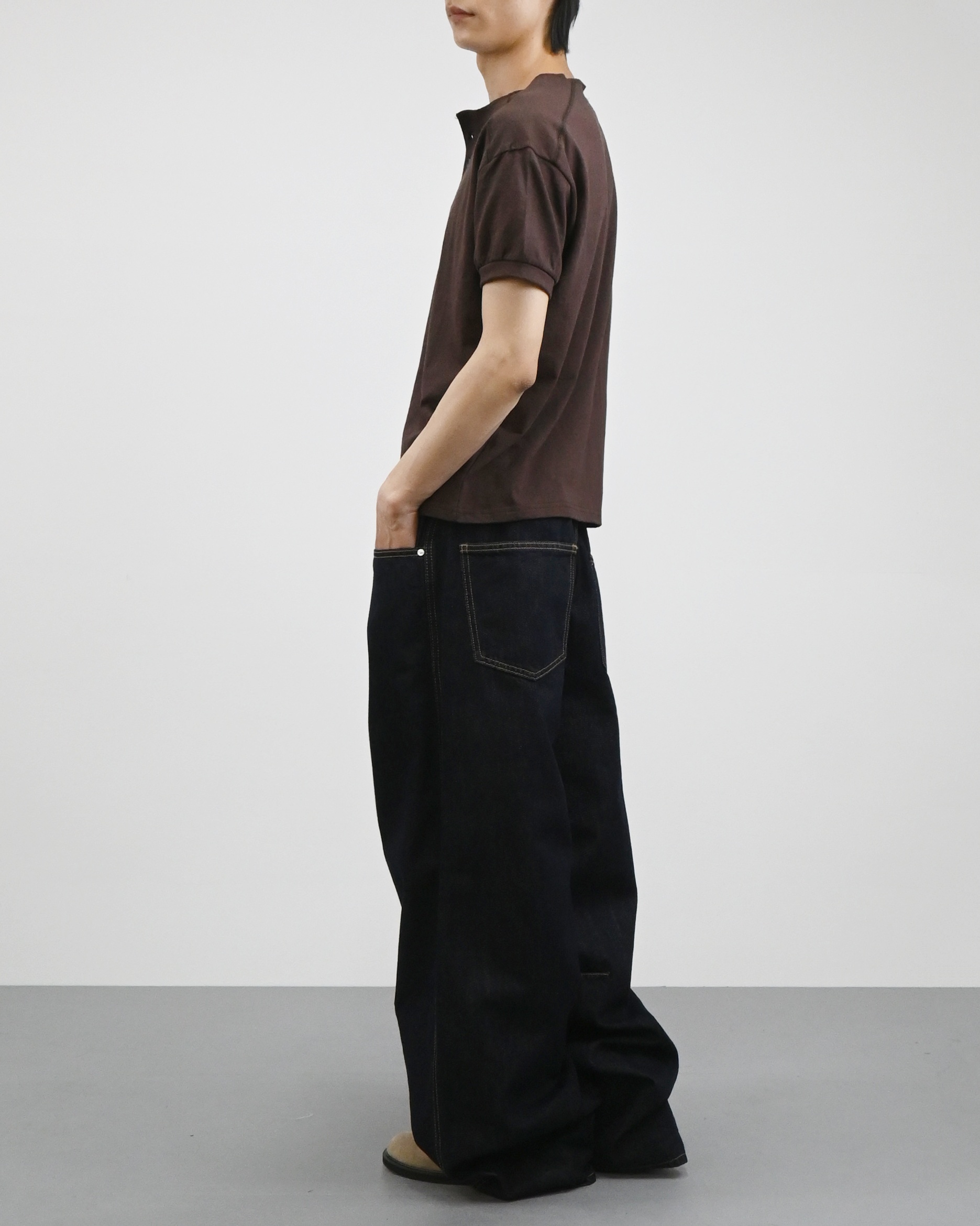 dart balloon denim pants (non faded)