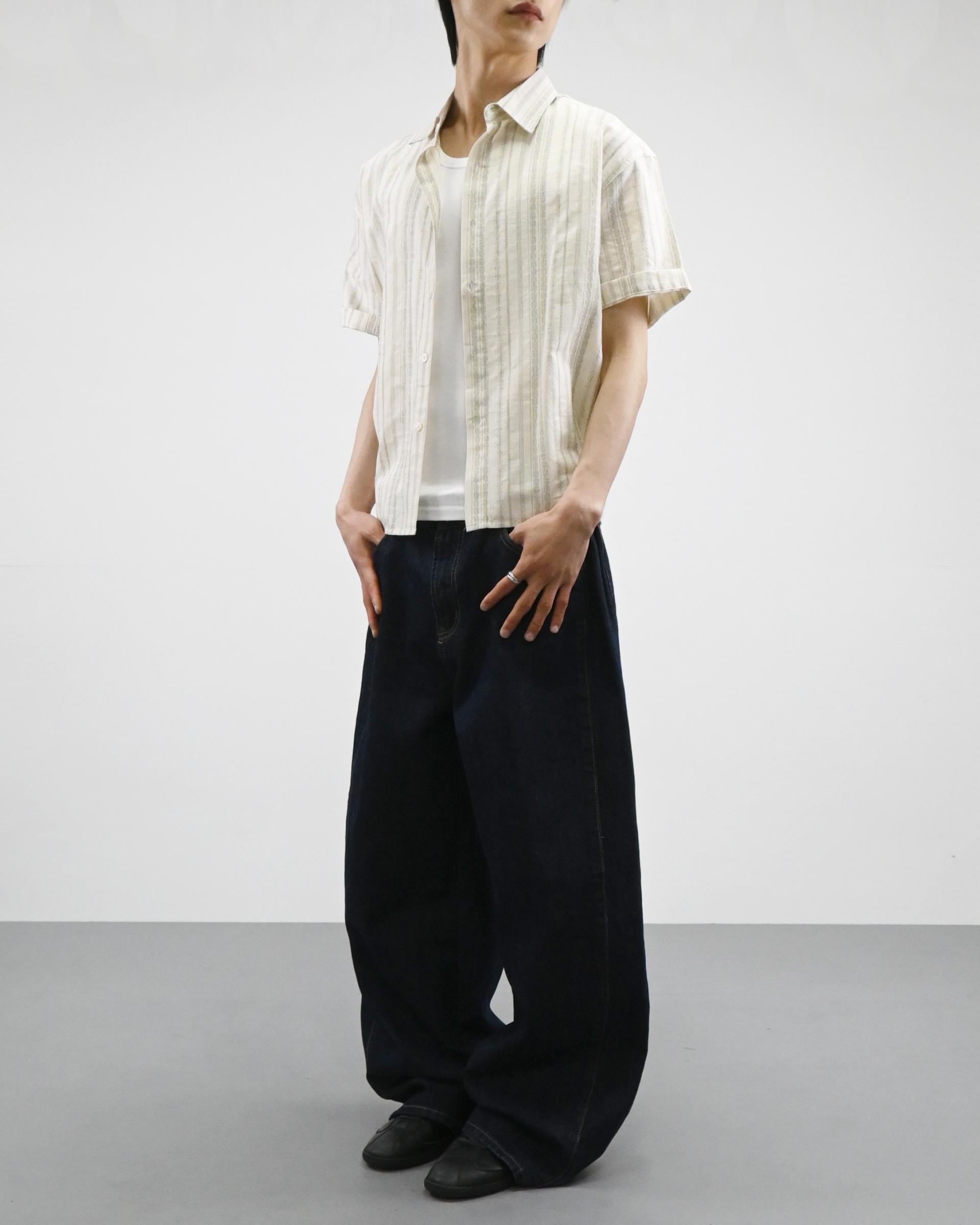 chain stripe shirt