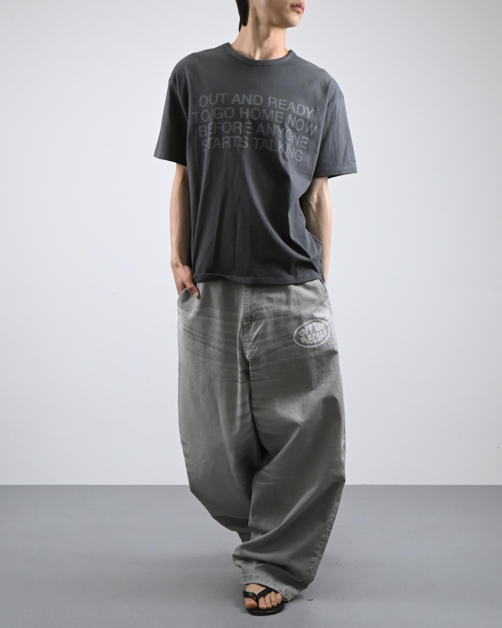 blur lettering half t-shirt