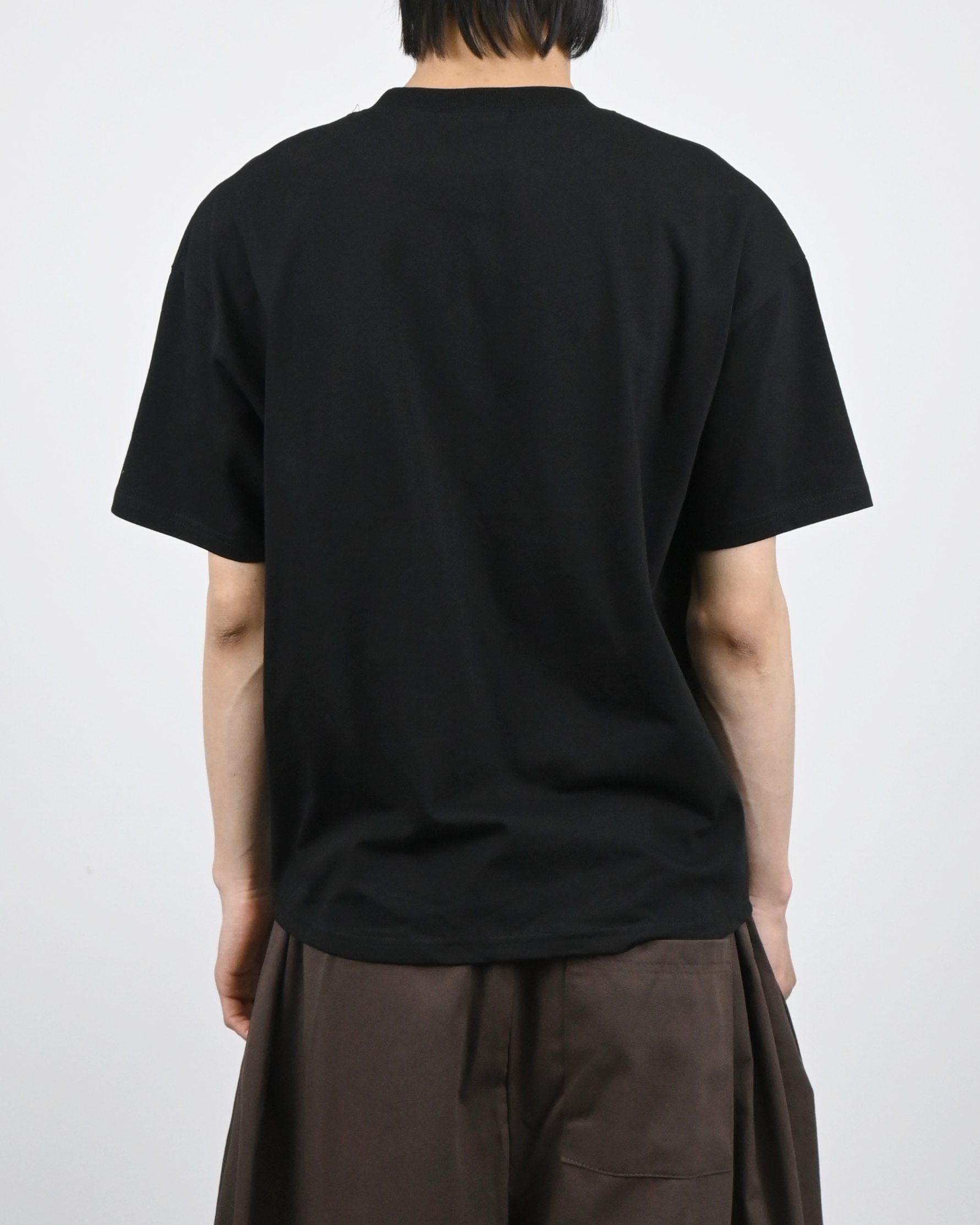 sturdy crop half-t-shirt